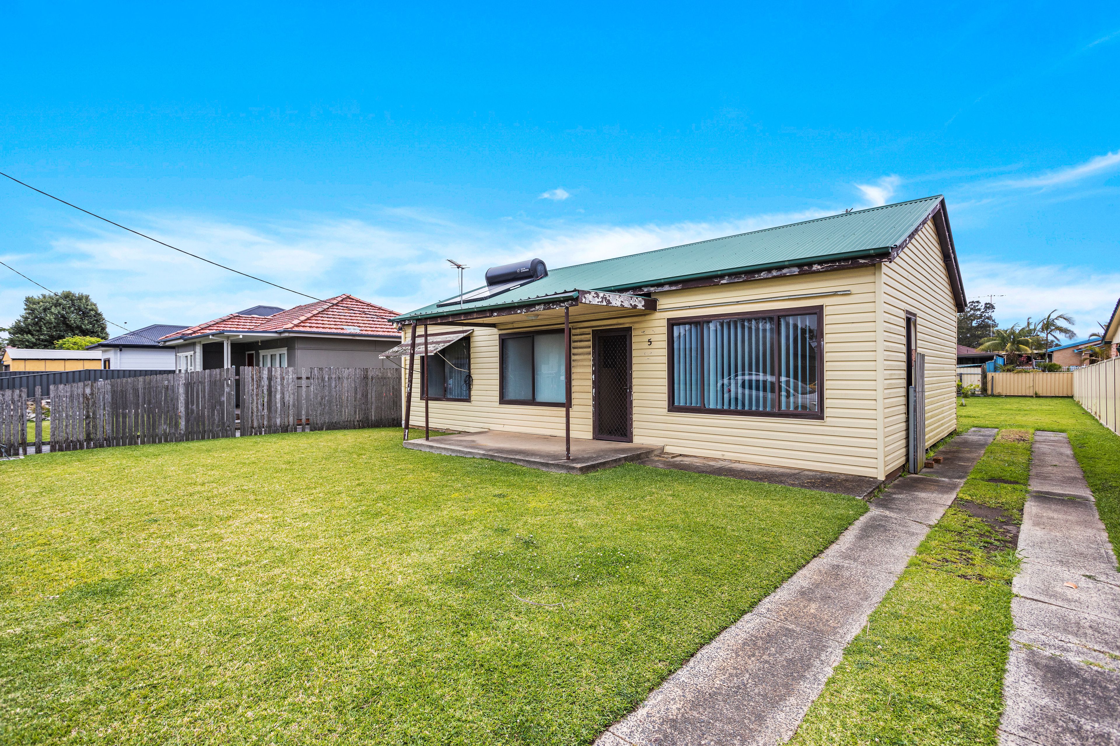 5 Terry Avenue, Warilla, NSW 2528