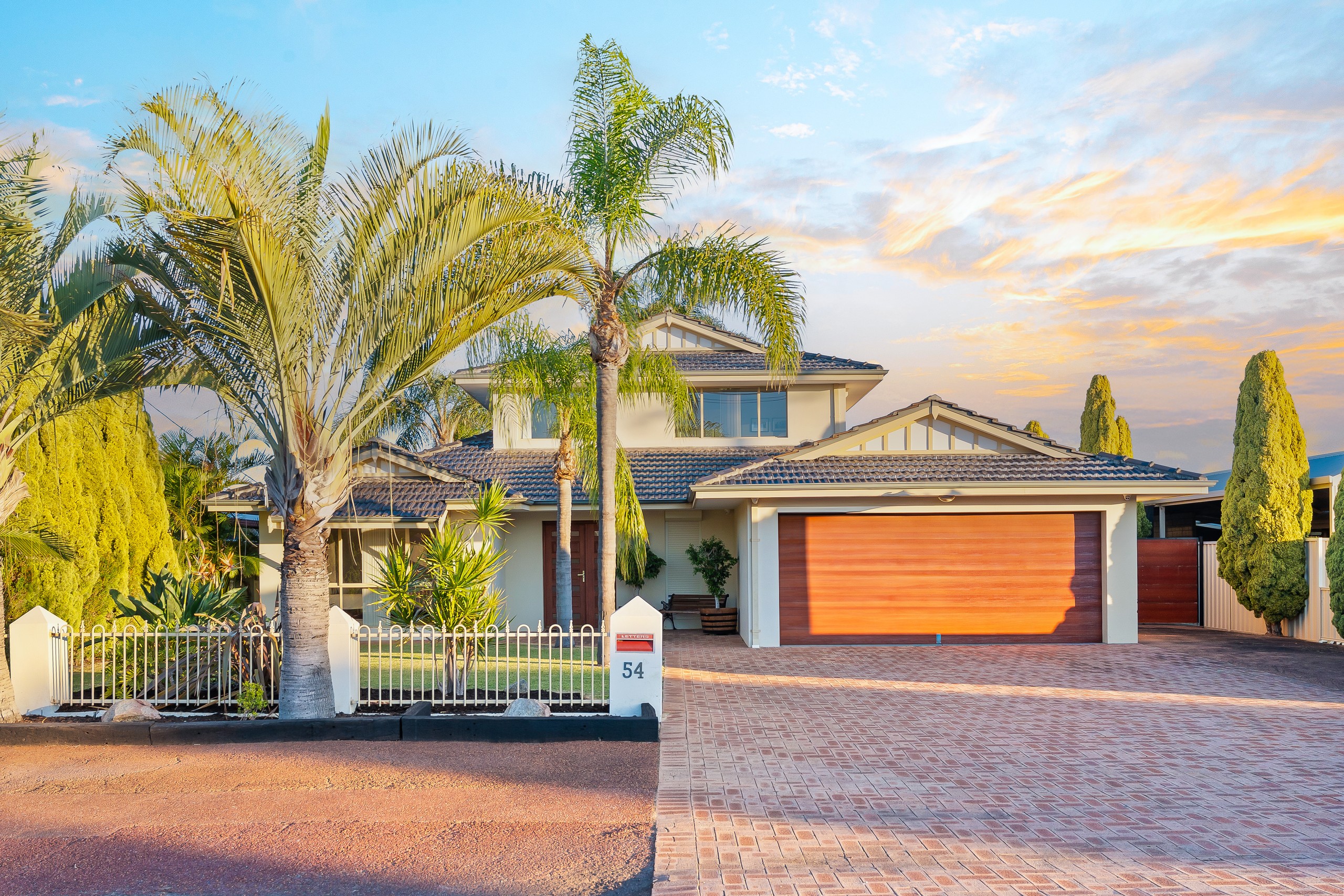 54 Crystaluna Drive, Golden Bay, WA 6174