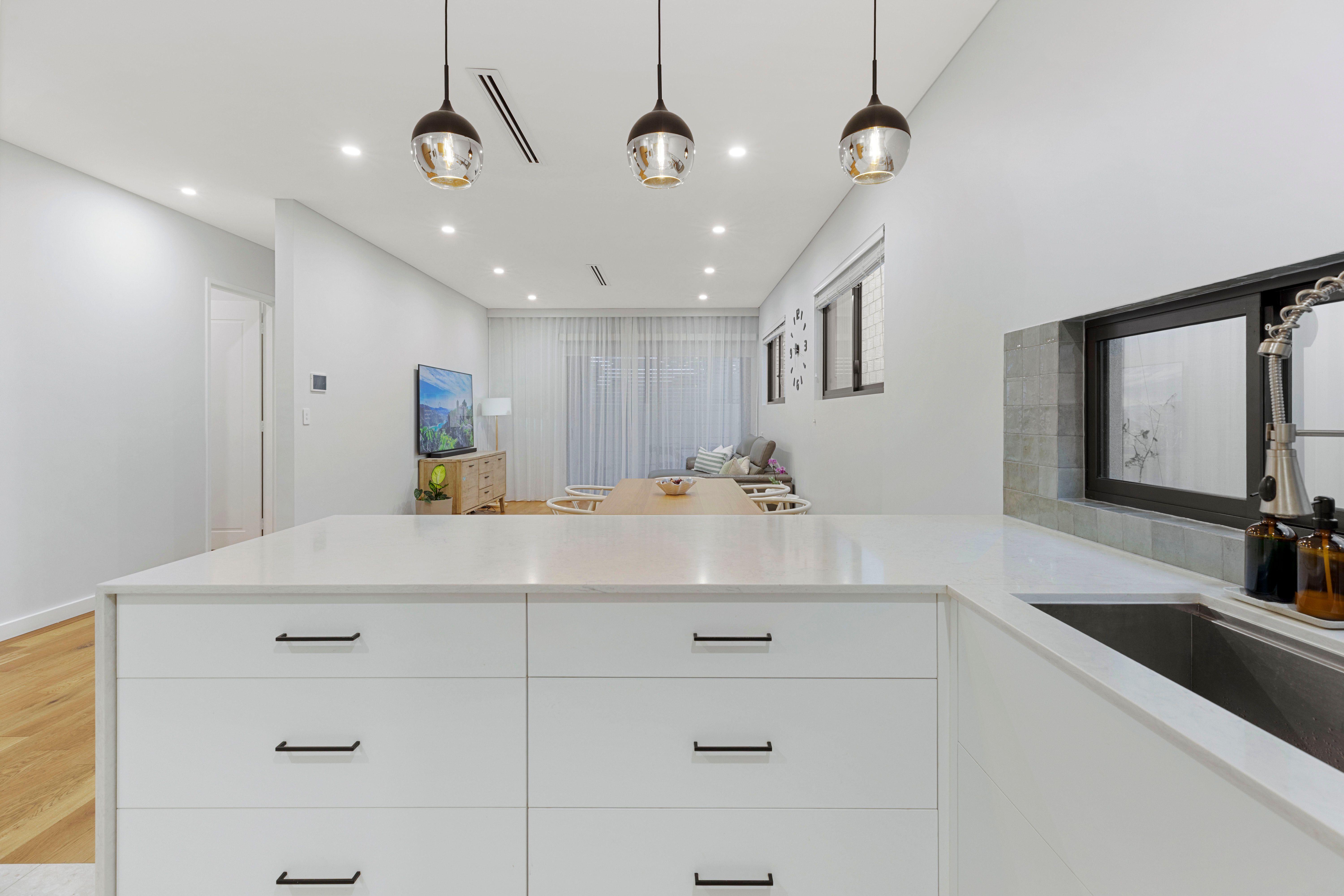 5 Addison Way — photo 13 of 24
