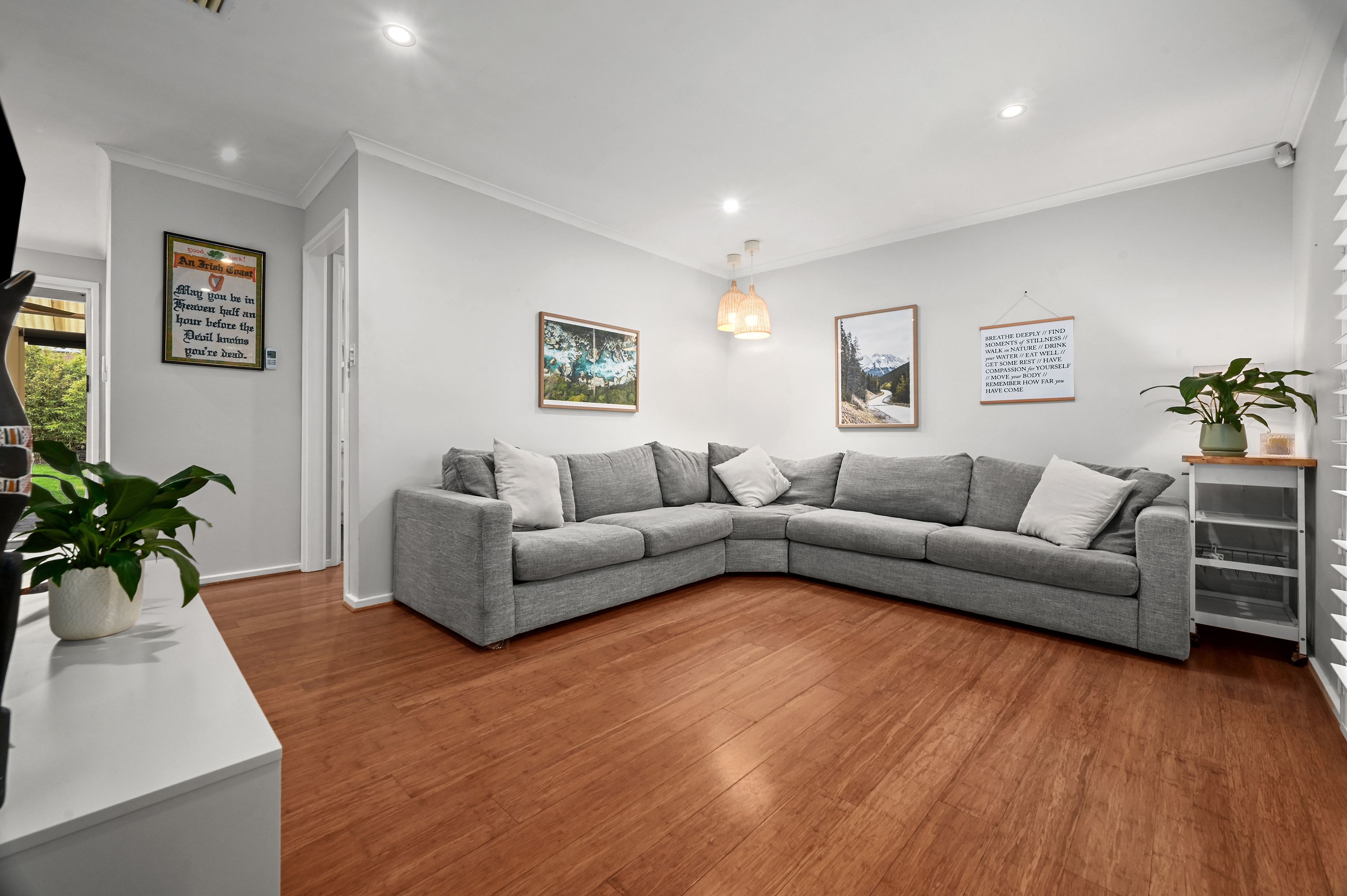 2 Jena Close — photo 4 of 25