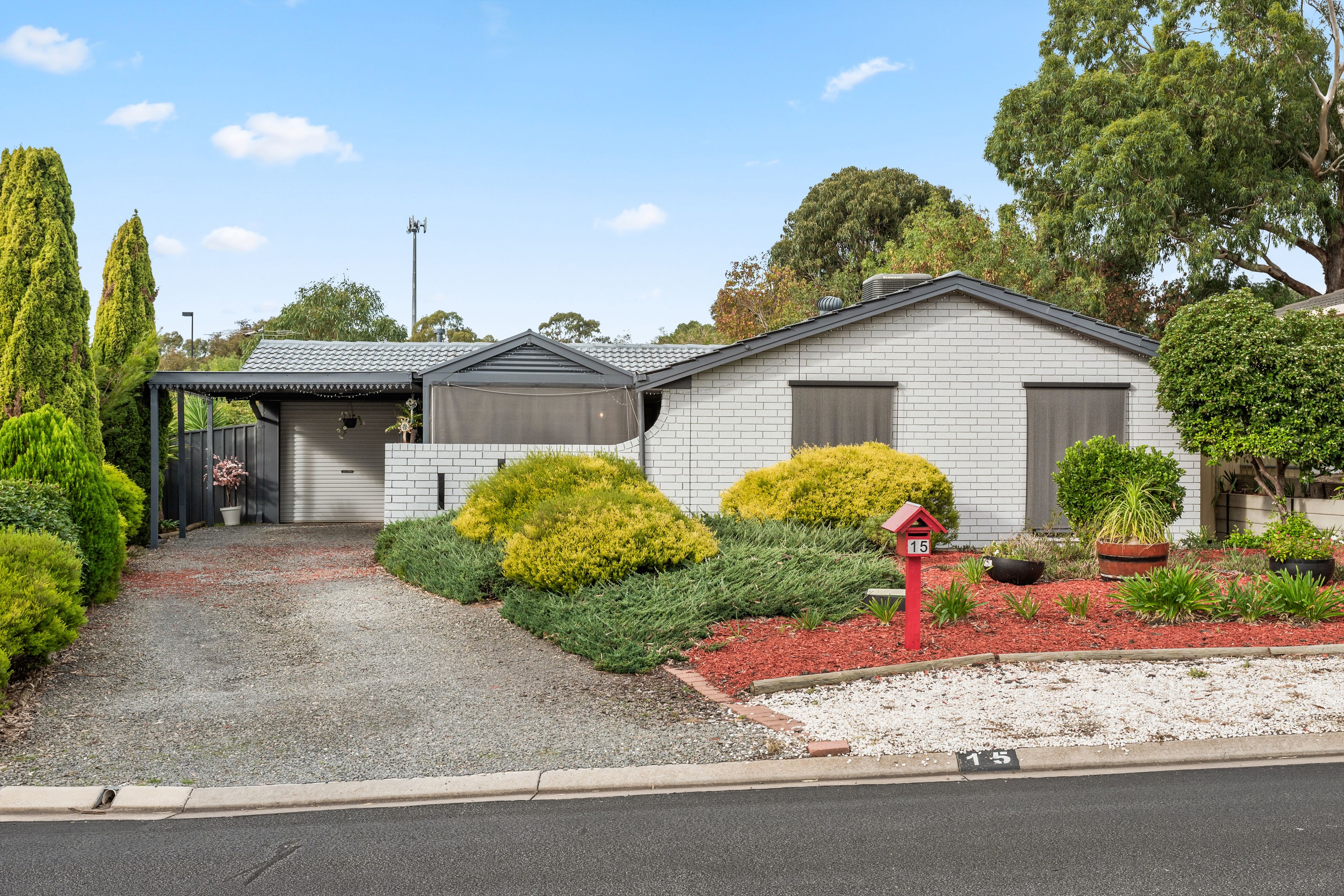 15 Serenade Crescent, Aberfoyle Park, SA 5159