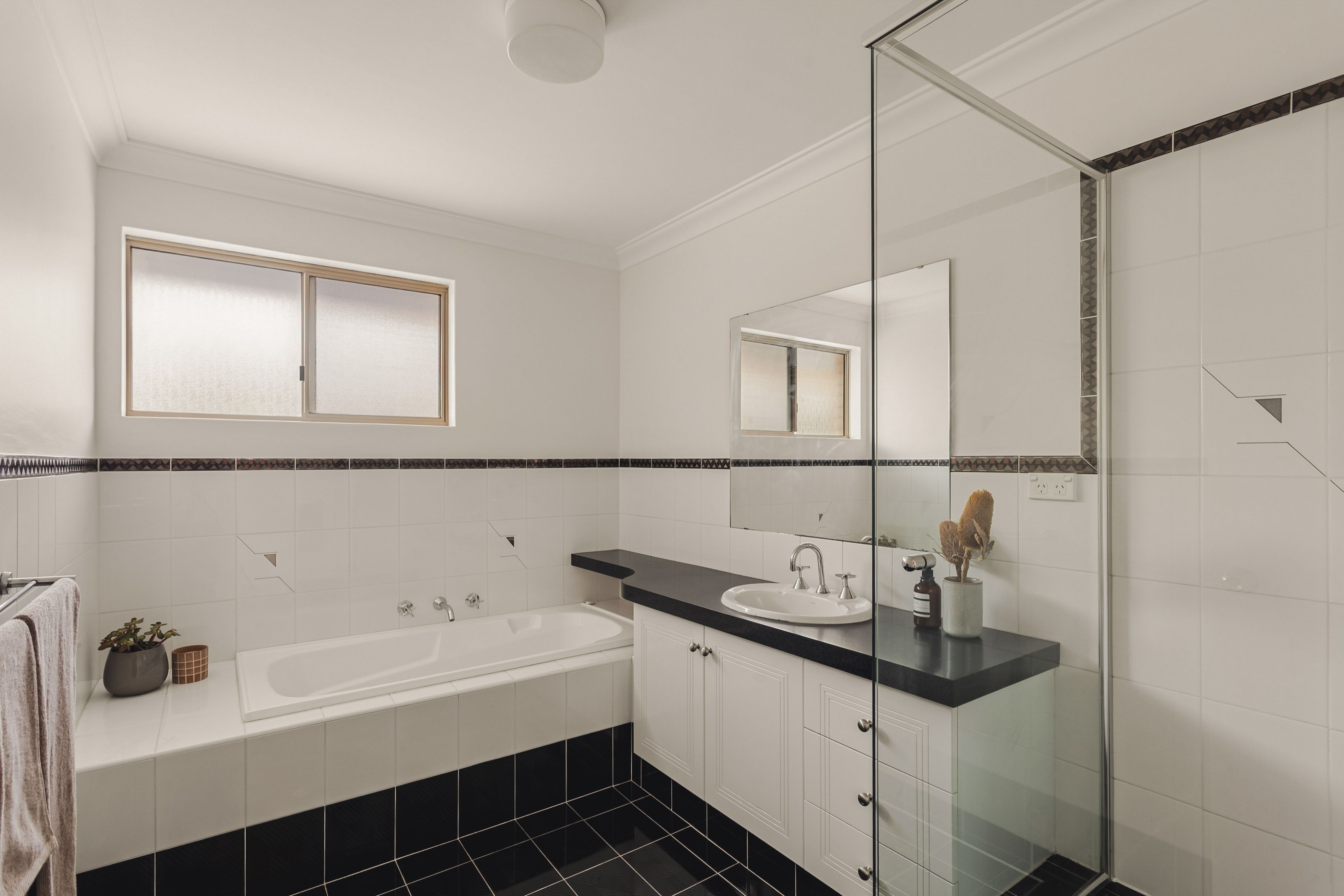 14 Milne Street — photo 25 of 27
