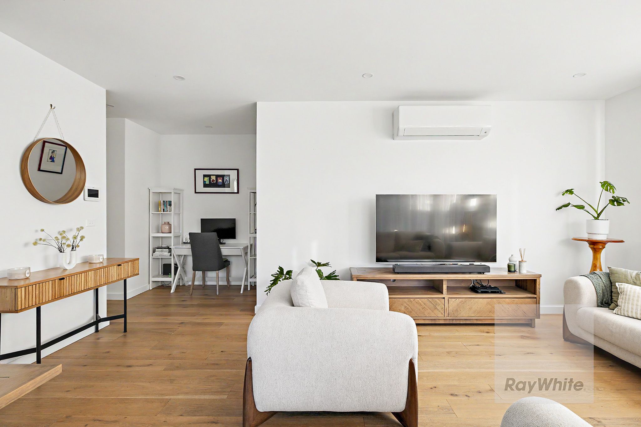 4/4 Berringa Court — photo 7 of 18