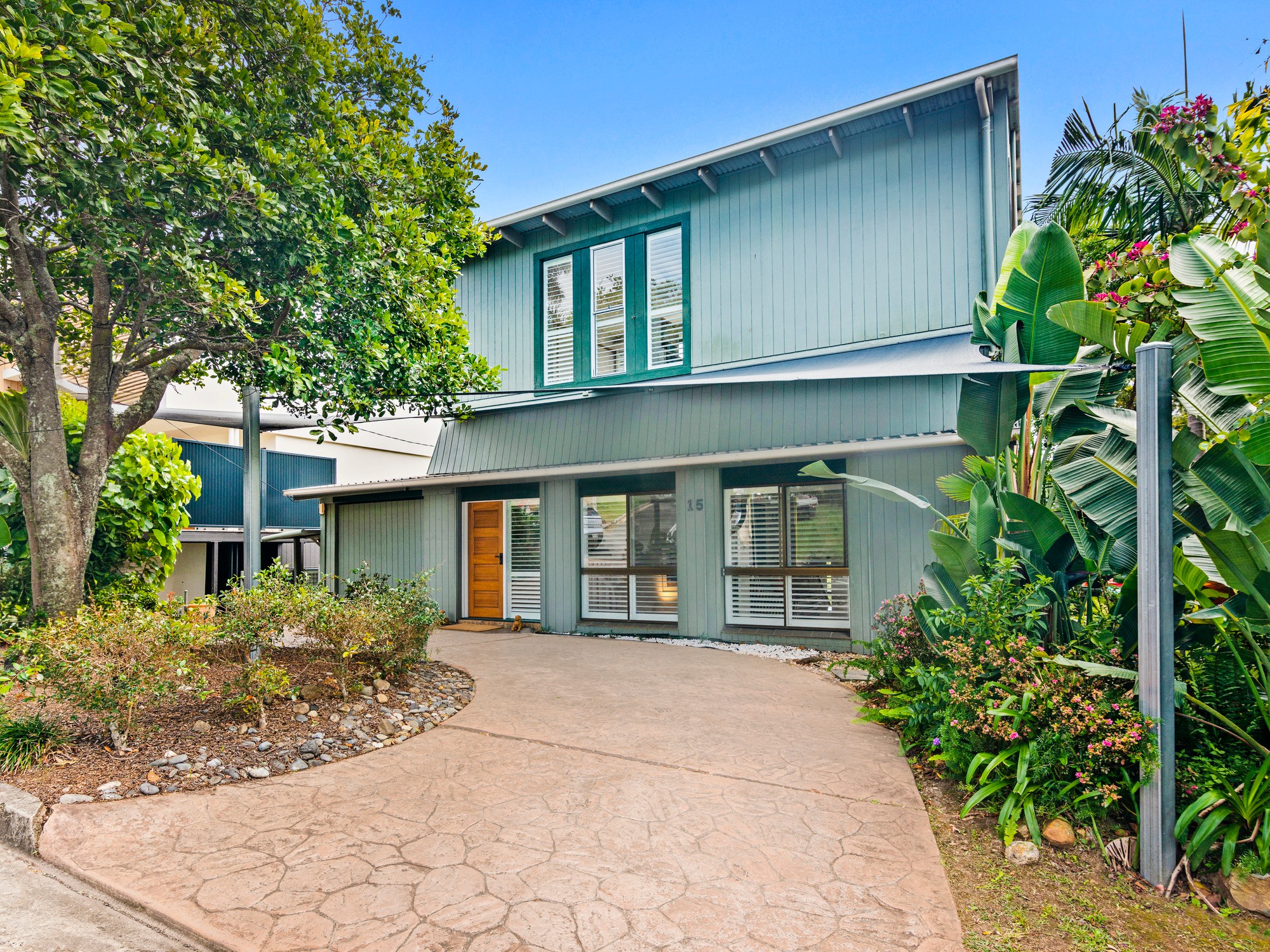 15 Ocean Grove, Currumbin, QLD 4223