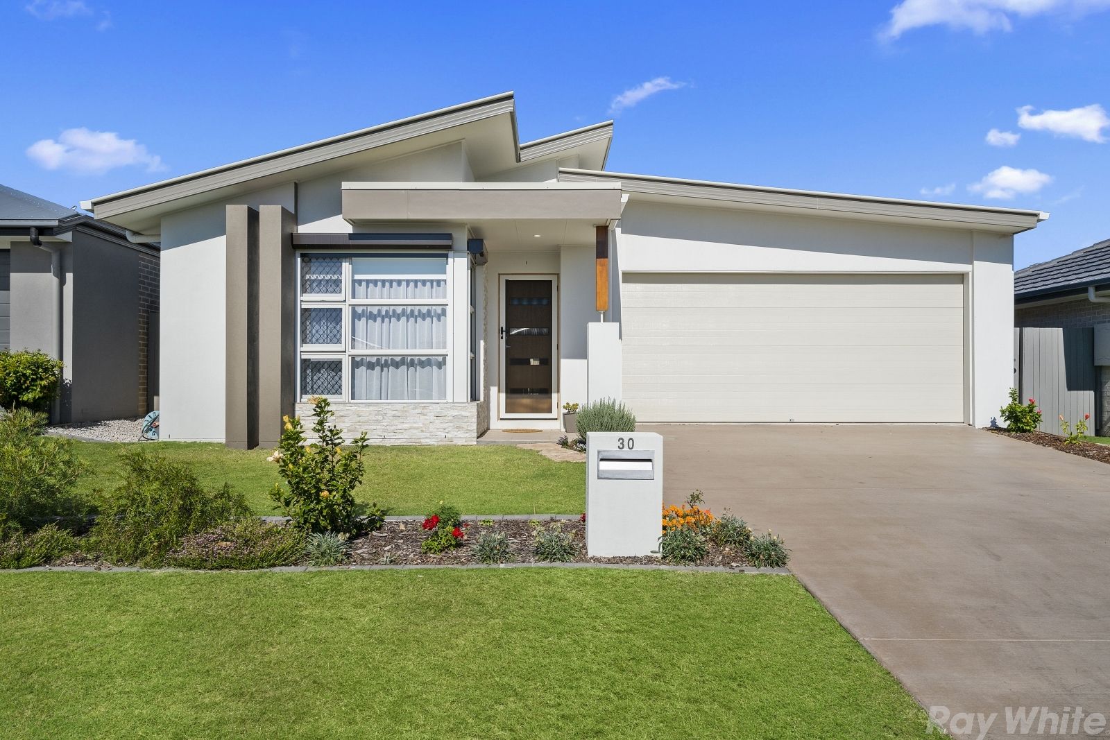 30 Petrie Street, Caboolture South QLD 4510