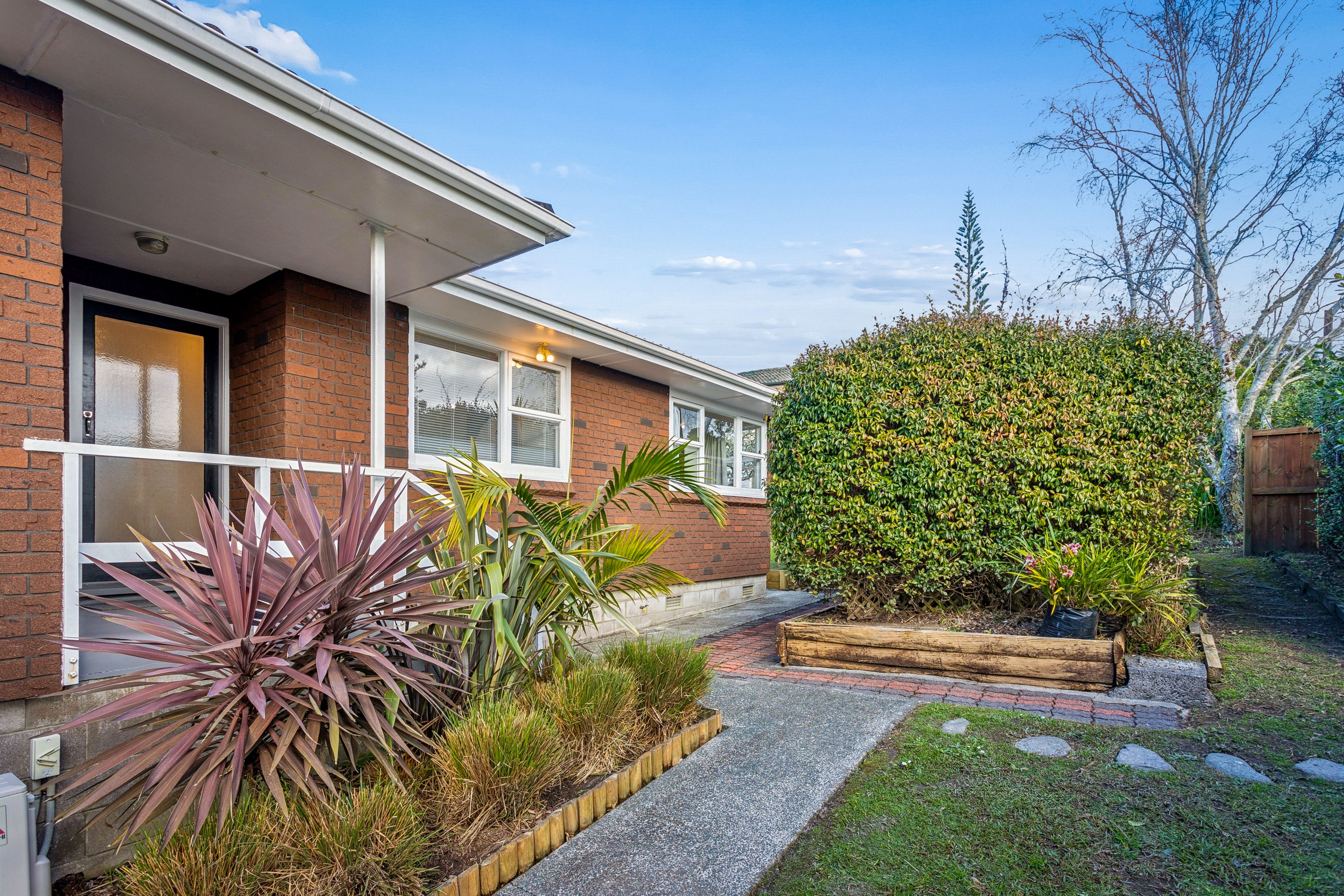 16 Roick Parade, Glen Eden, Waitakere City
