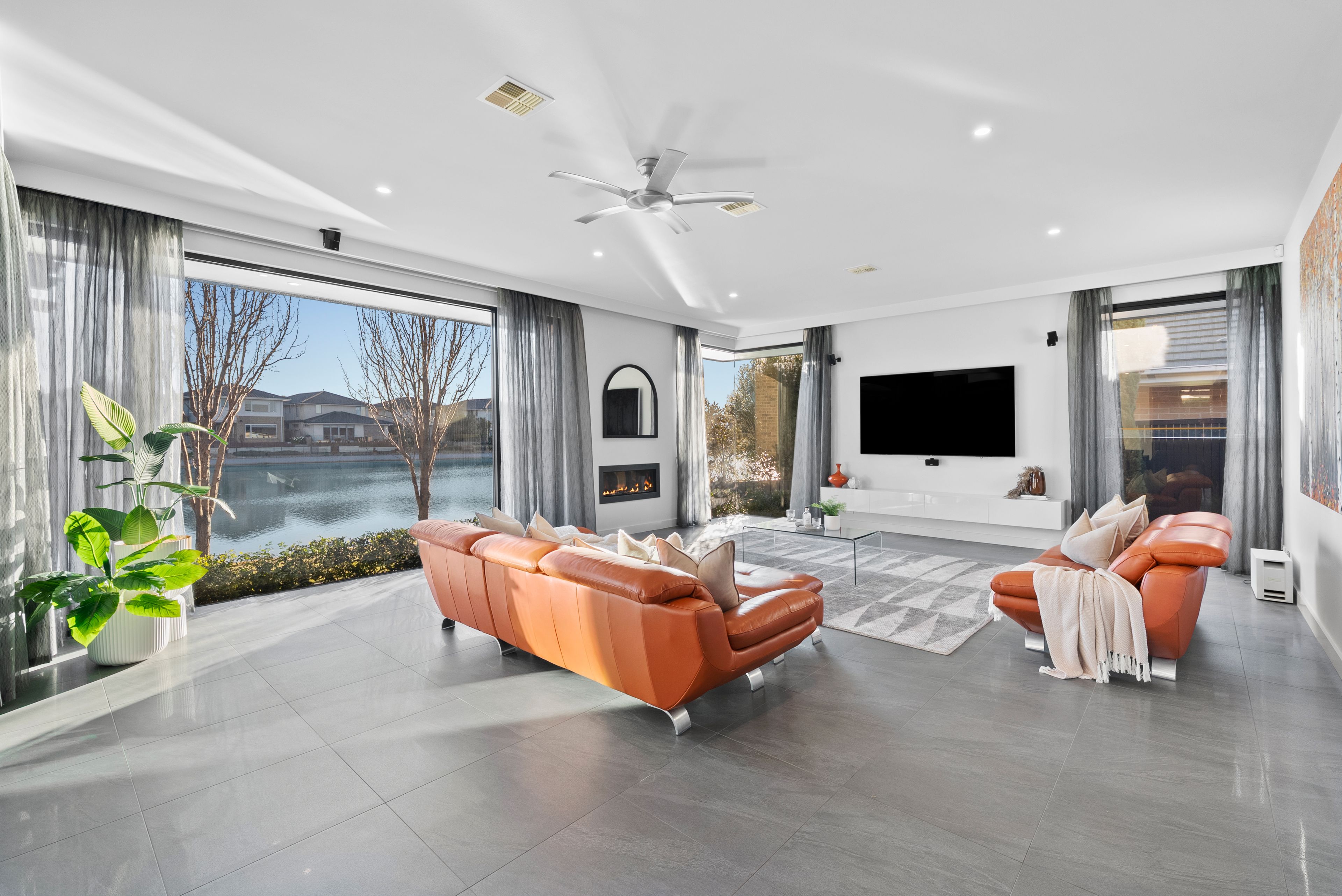 5 Bluewater Drive, Sandhurst, VIC 3977