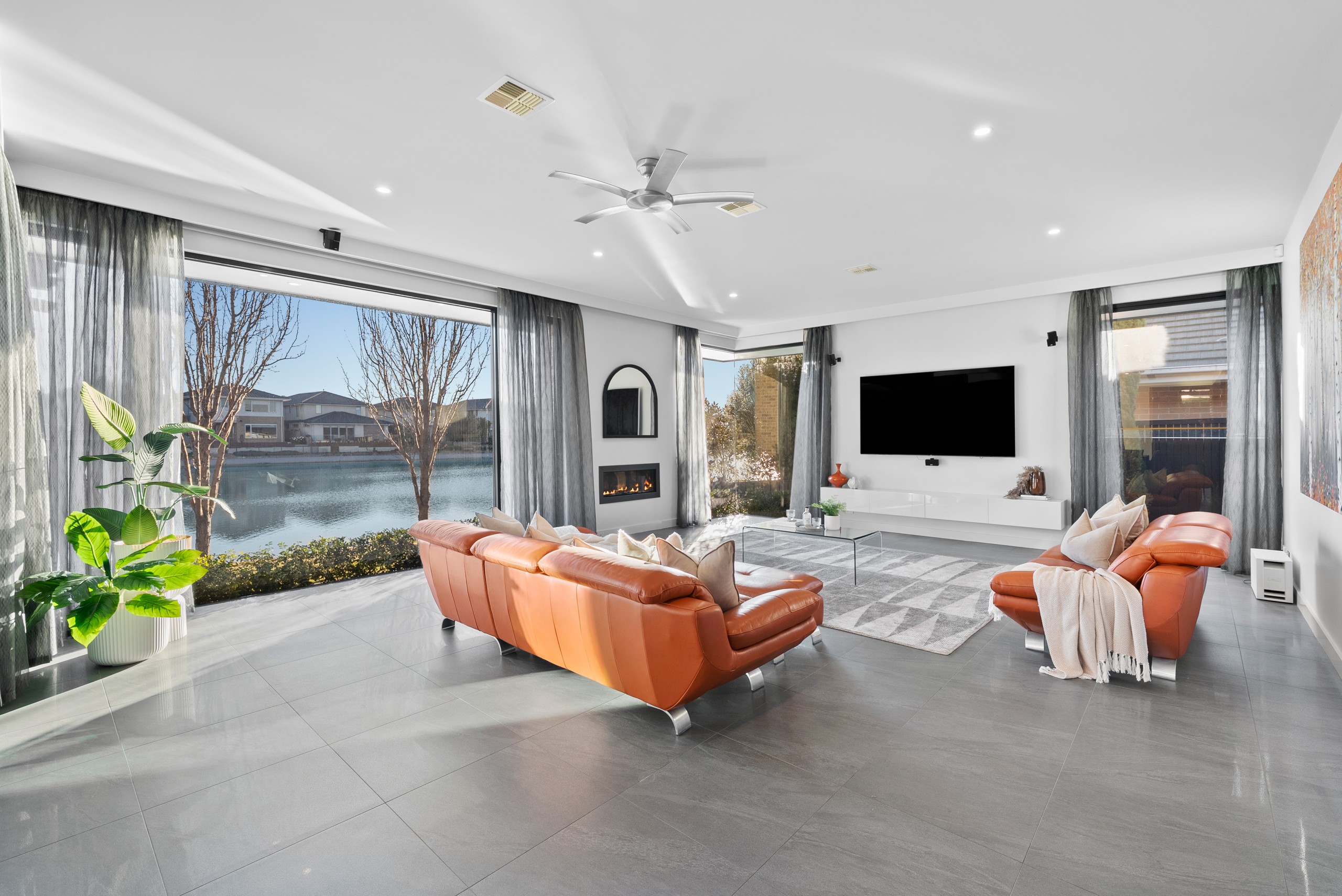 5 Bluewater Drive, Sandhurst, VIC 3977