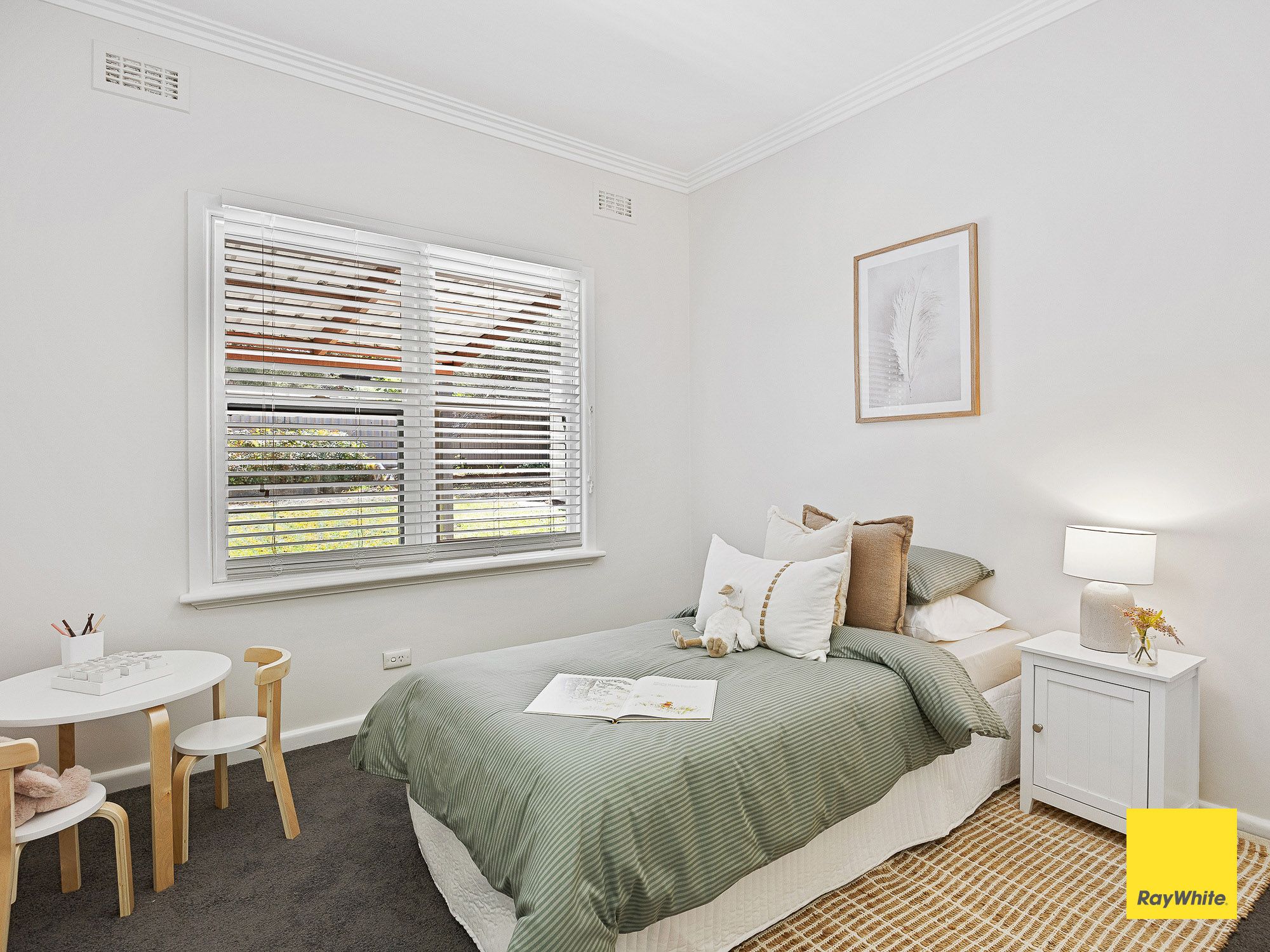 6 Collins Court — photo 11 of 15
