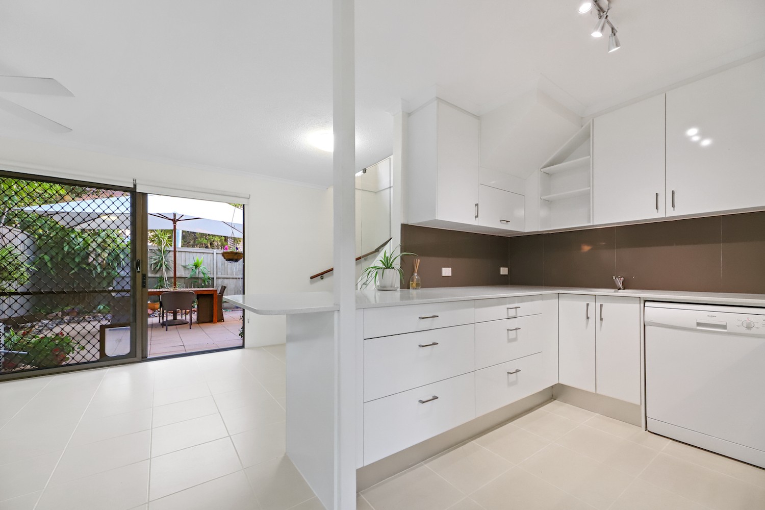 7/27 Brassey Street, Fairfield, QLD 4103