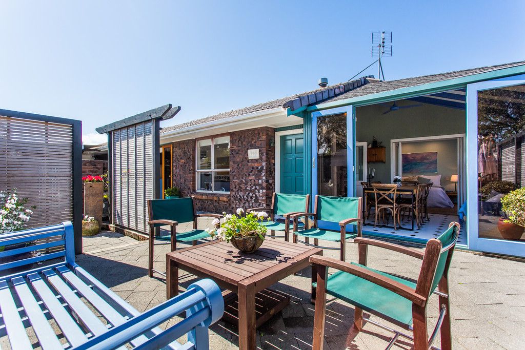 2/3 Tyrian Close, Half Moon Bay, Manukau City
