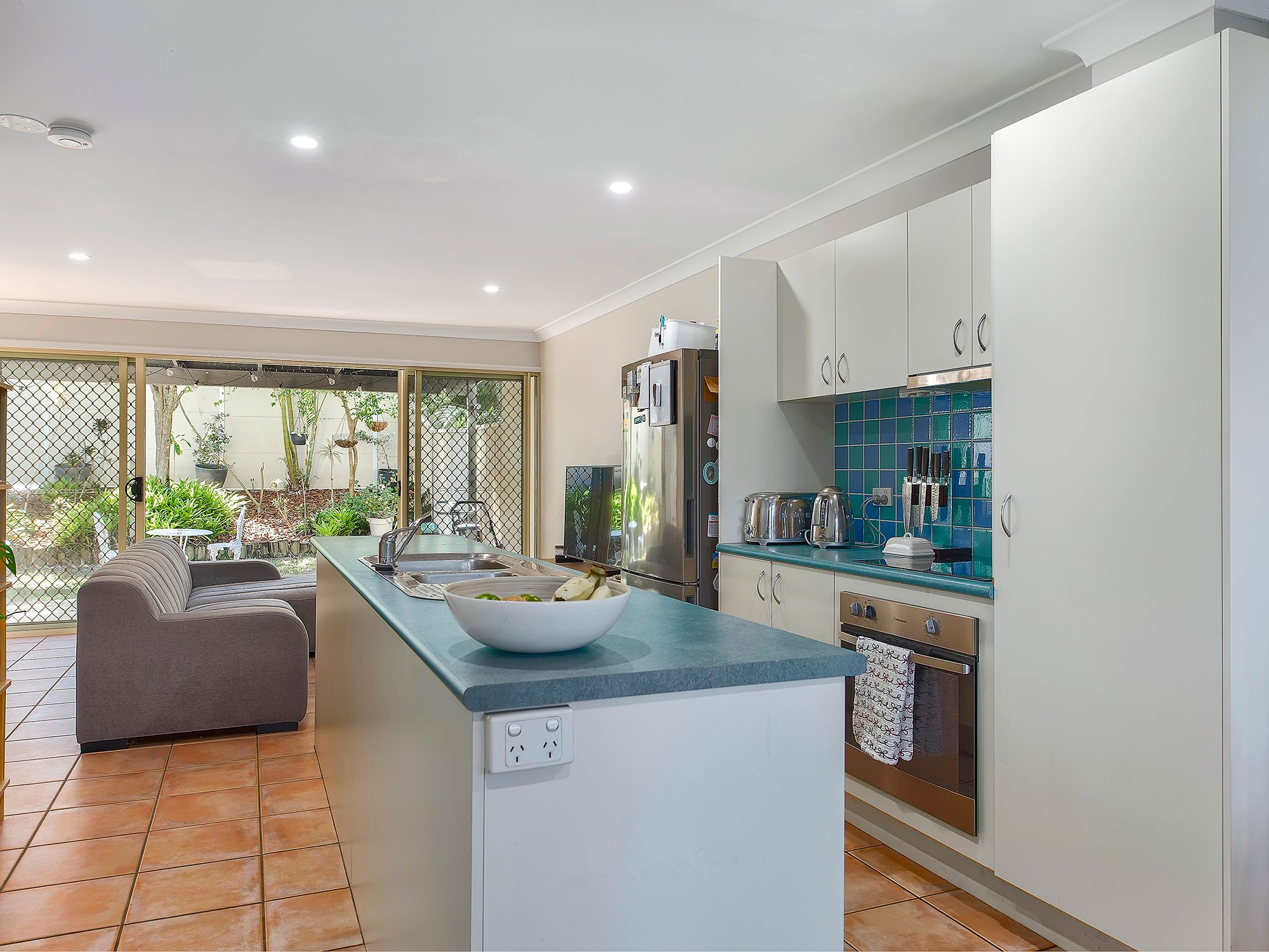 3/10 Crawford Avenue — photo 3 of 12