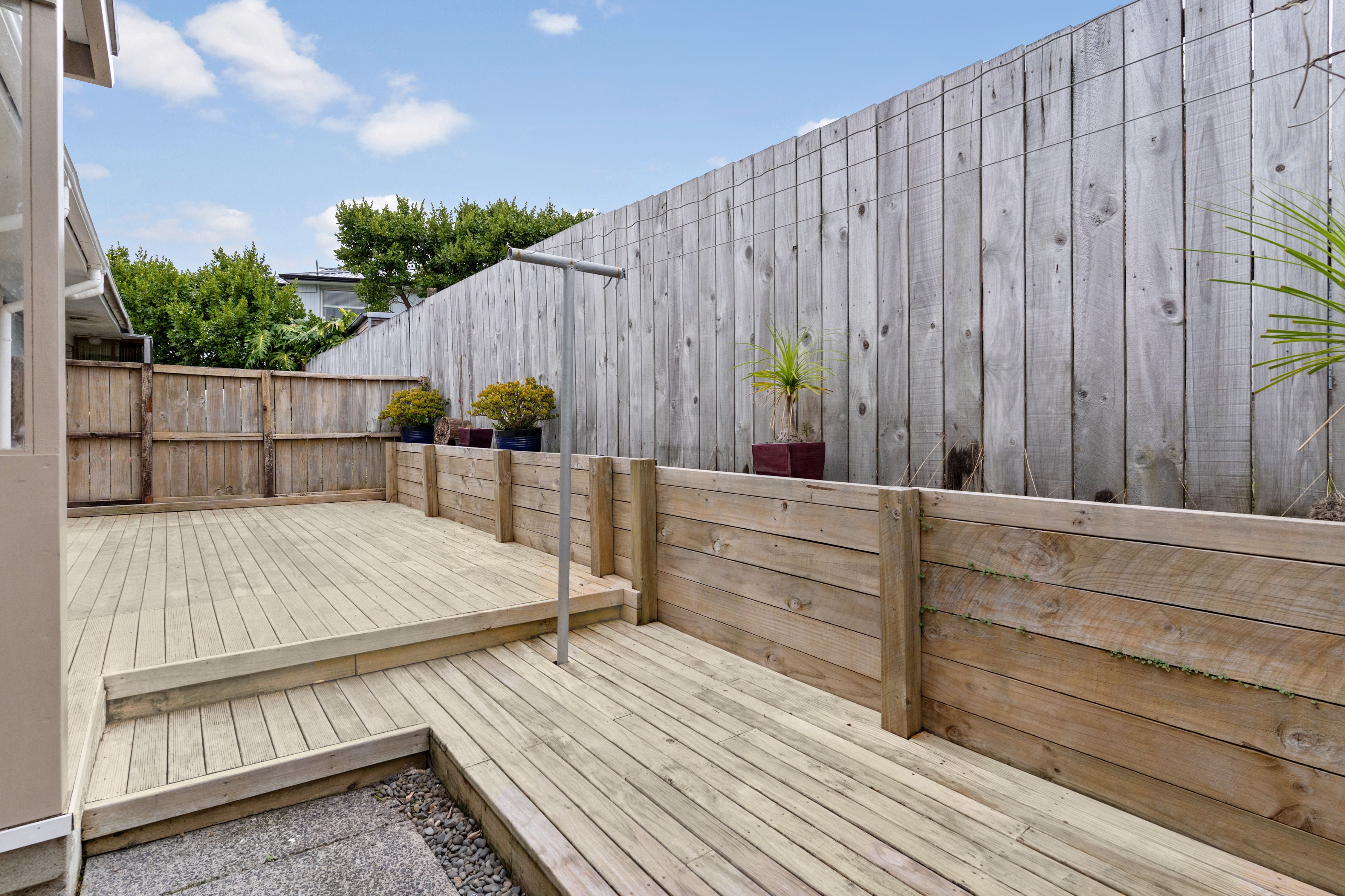 2/1 Flagstaff Place, Massey, Waitakere City