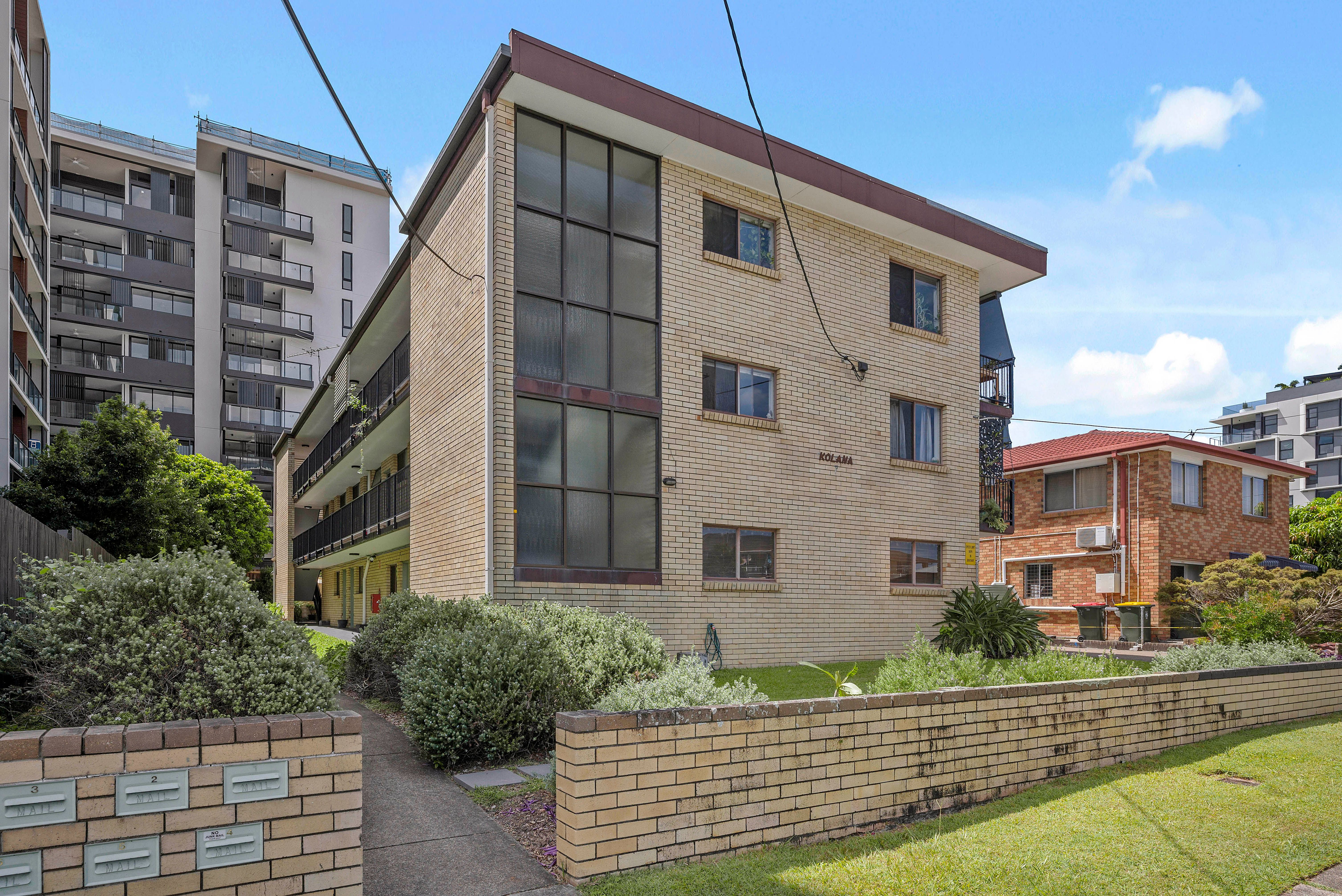 2/7 Zillah Street, Stones Corner, QLD 4120