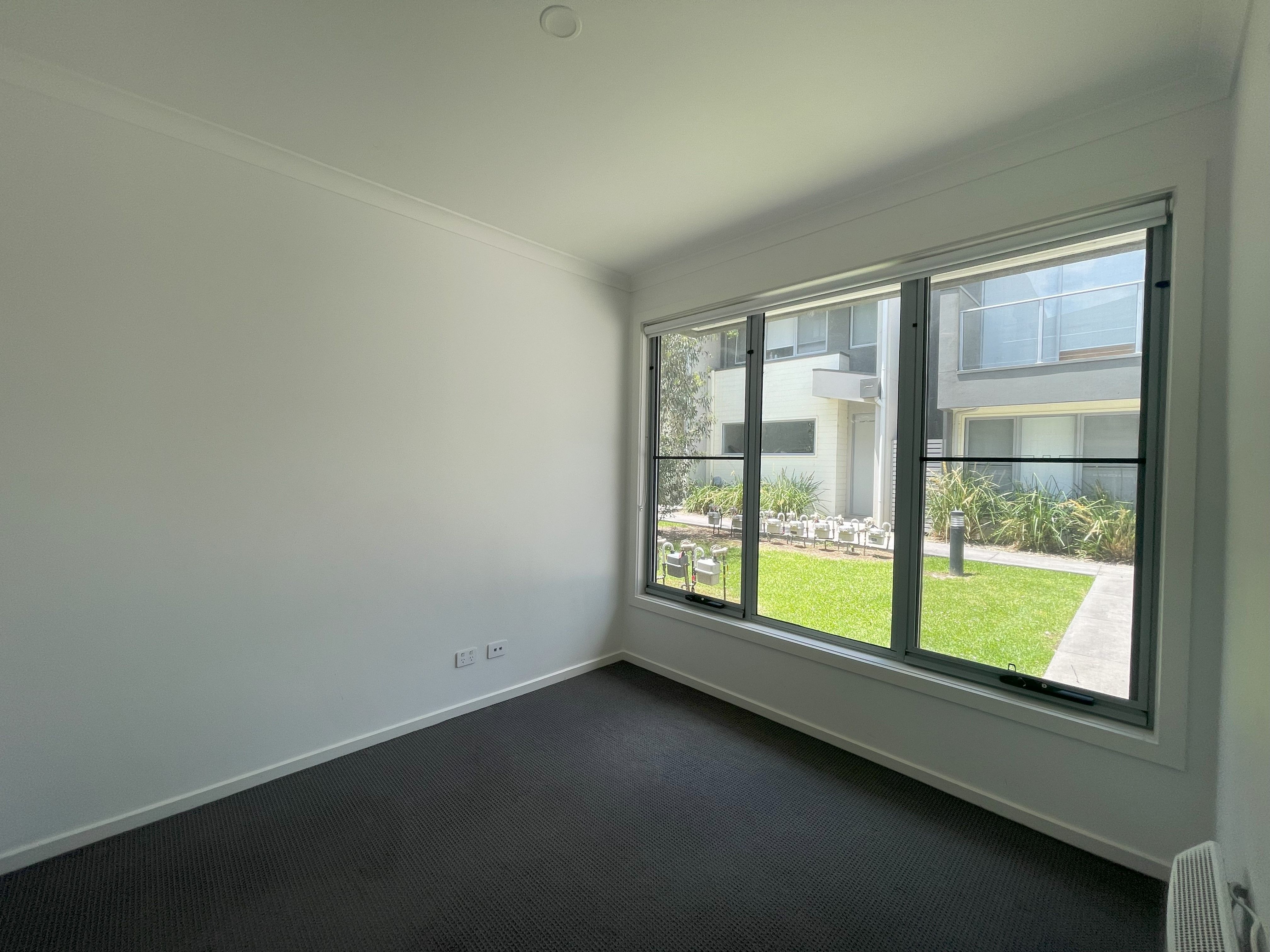 6 Zara Court — photo 8 of 12