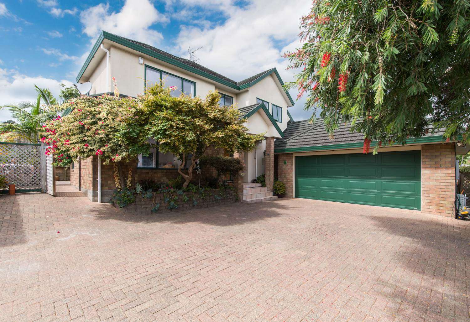52B Santa Ana Drive photo 0