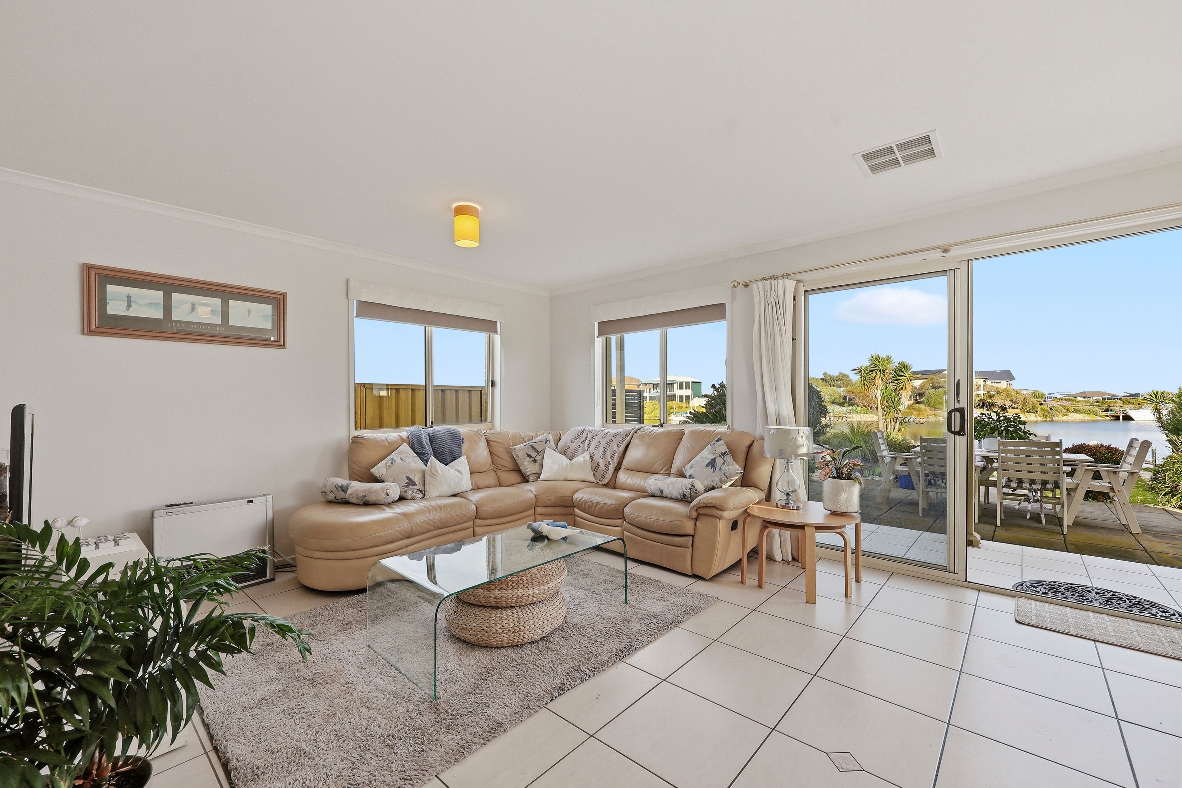 38 Providence Place — photo 4 of 28