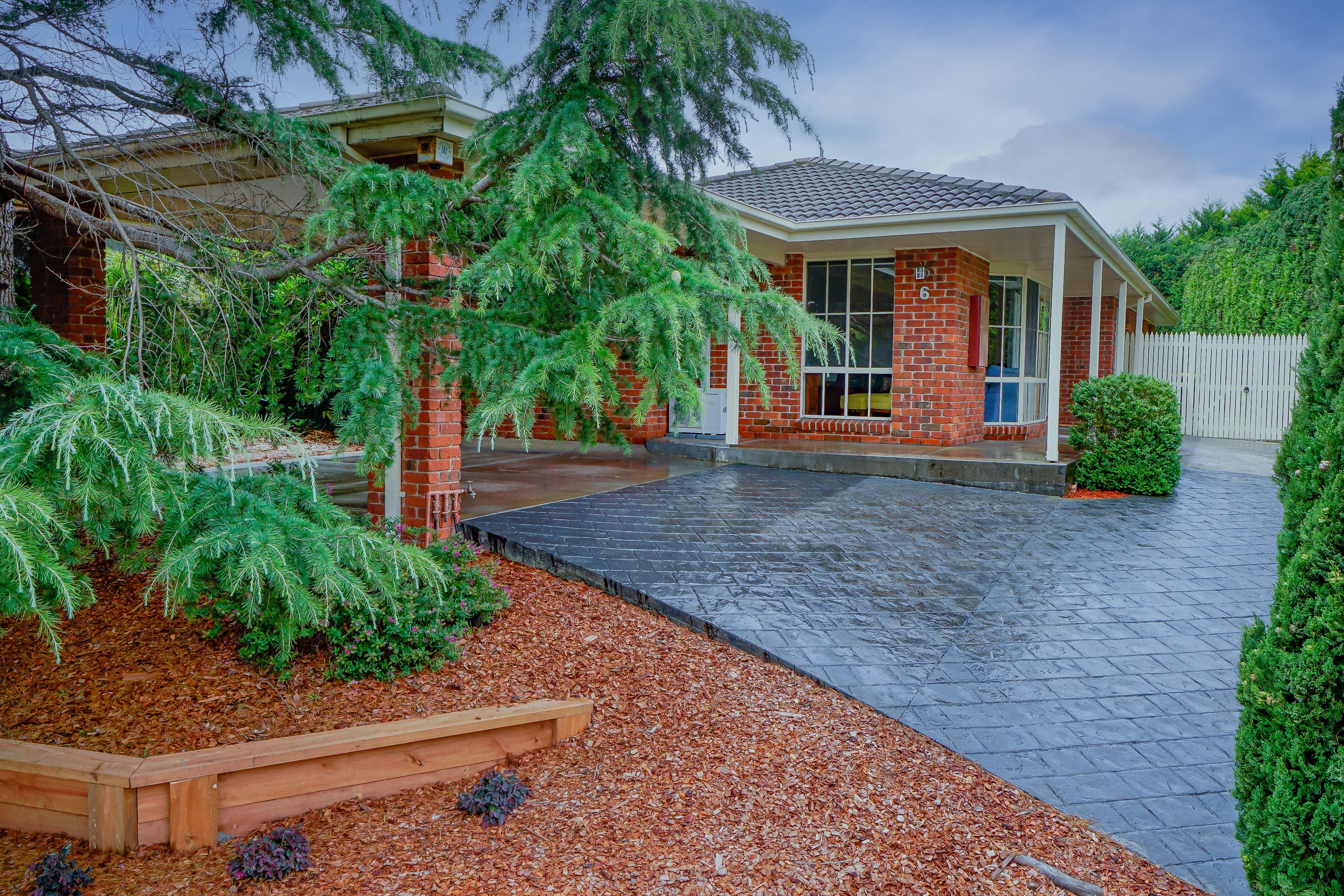 6 Cotoneaster Way, Langwarrin VIC 3910