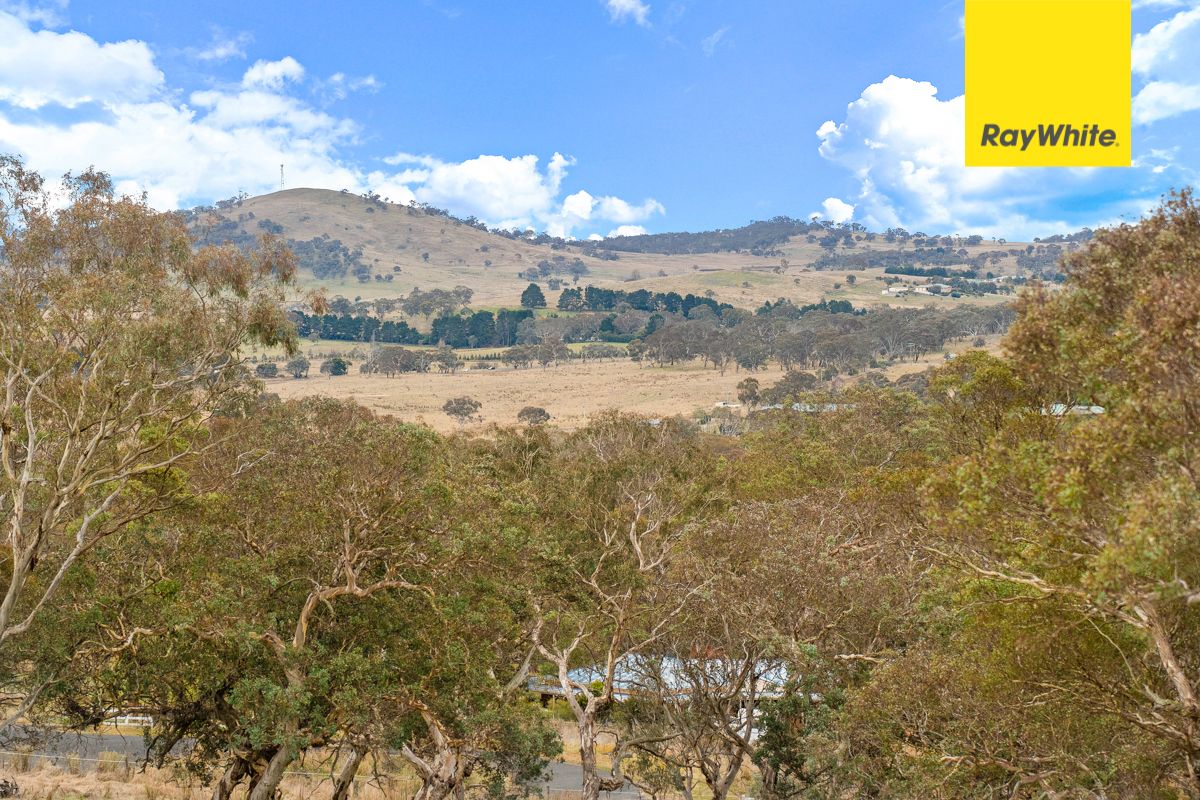36 Station Ridge, Royalla, NSW 2620