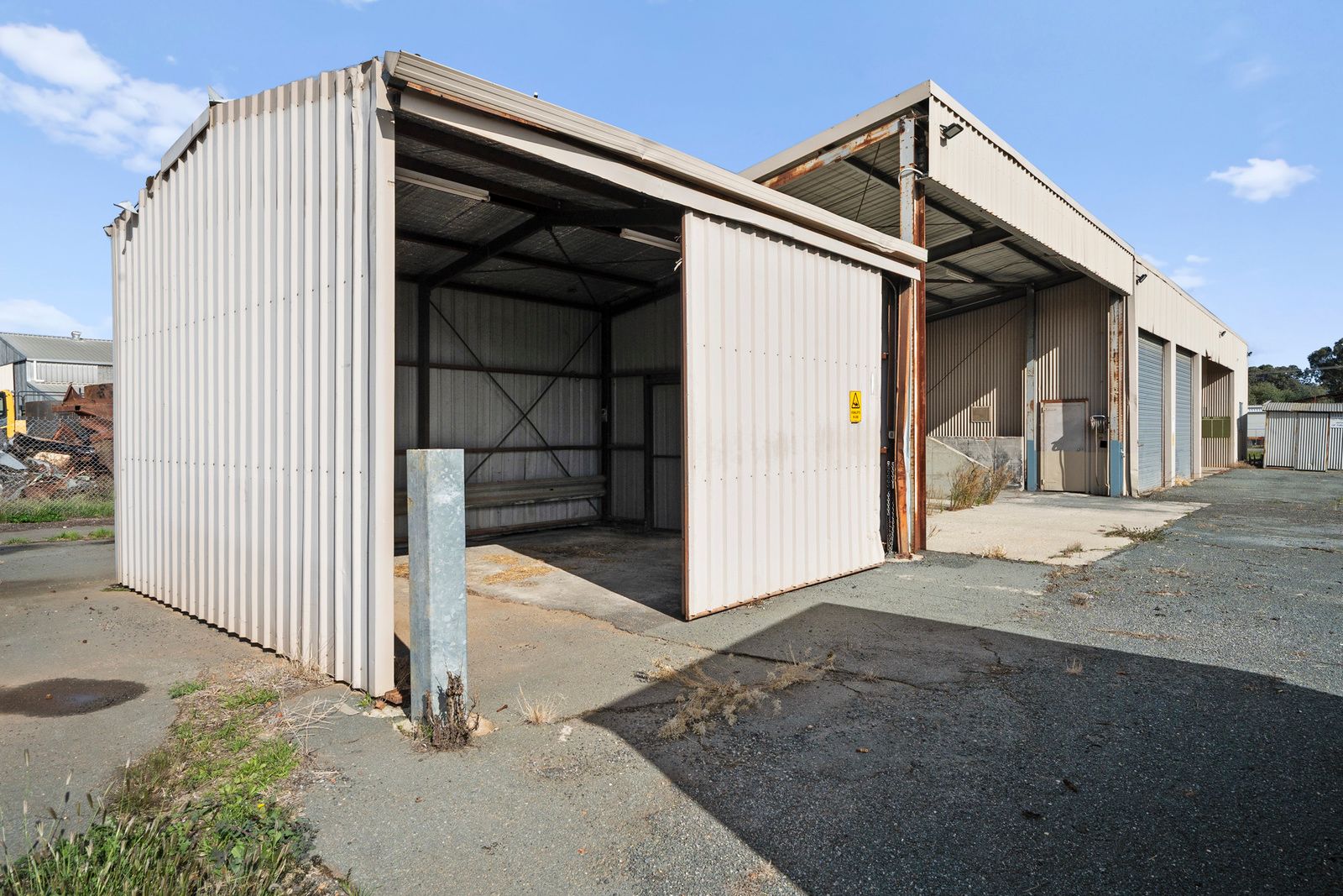 4 Industrial Crescent — photo 13 of 16