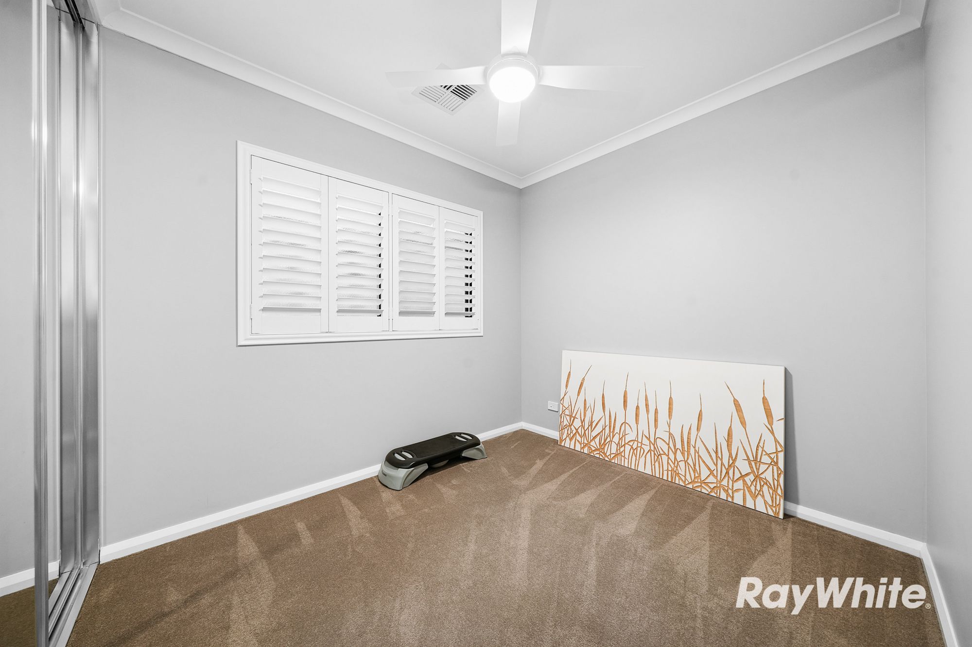 15 Finchley Crescent — photo 18 of 29