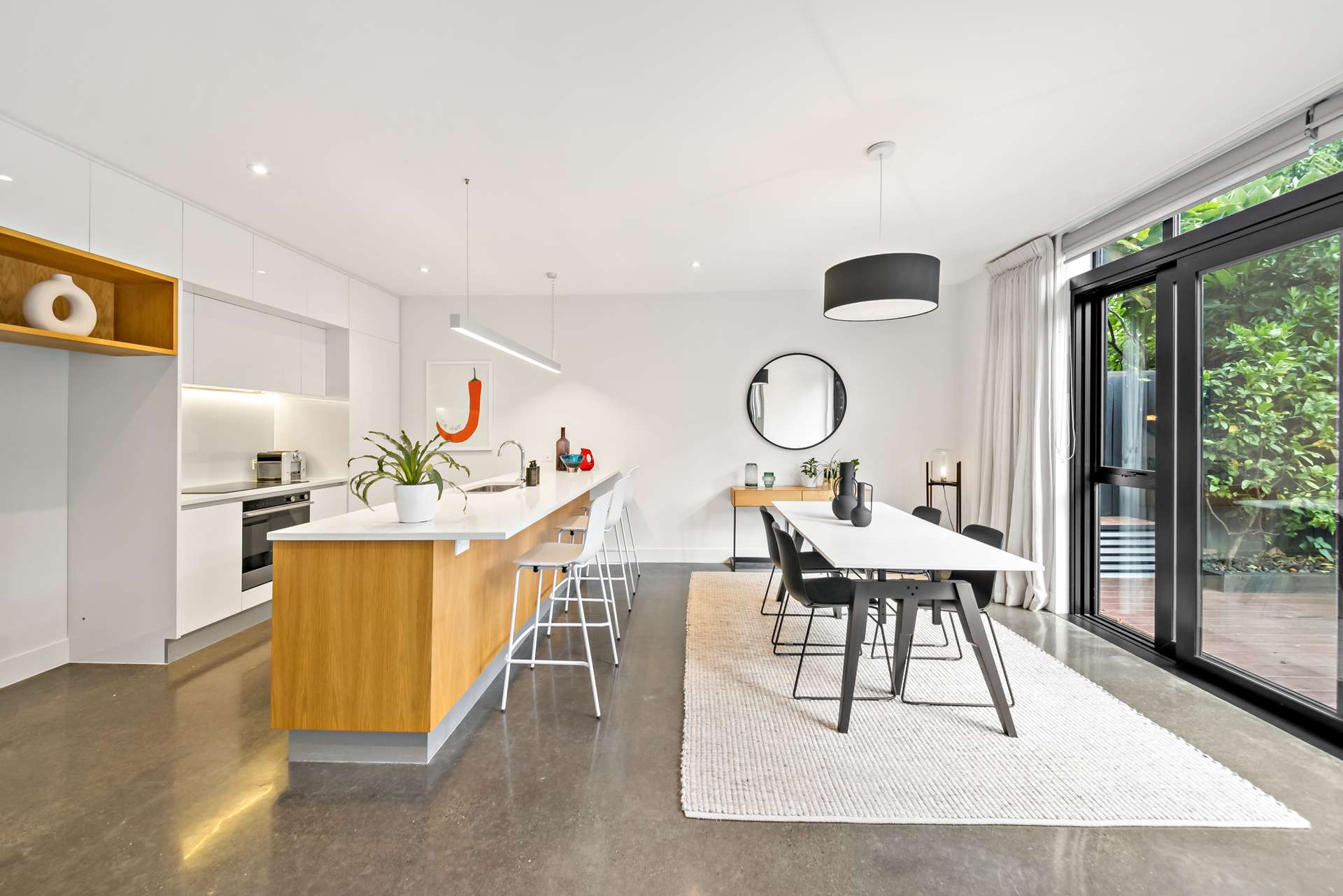 6 Nevill Road photo 3