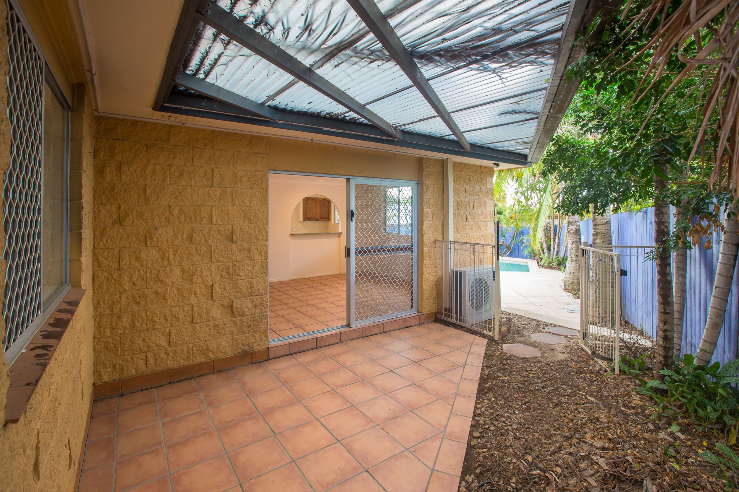 2/151 Johnston Street, Southport, QLD 4215