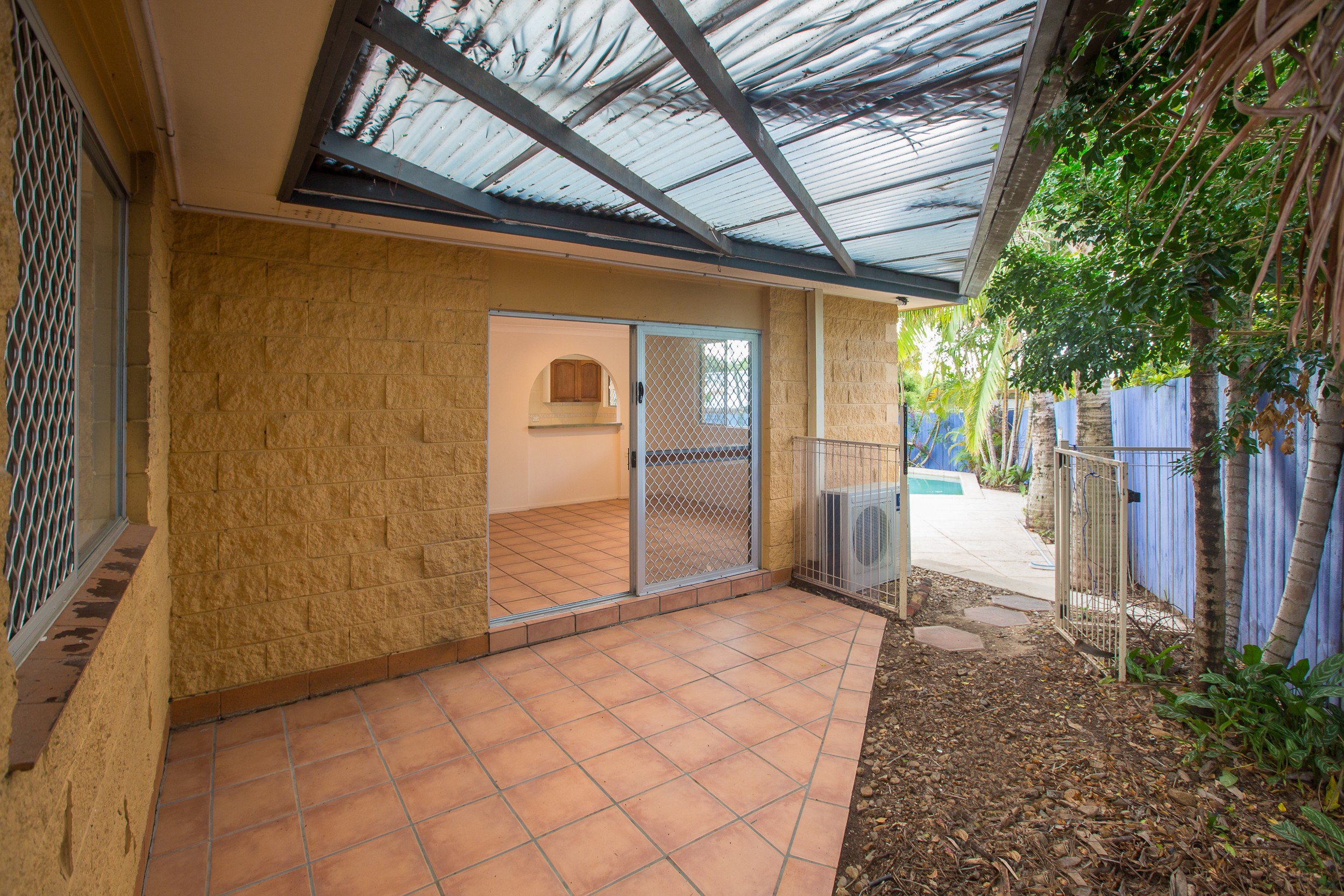 2/151 Johnston Street, Southport, QLD 4215