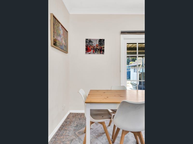 17 Nyora Crescent — photo 17 of 30