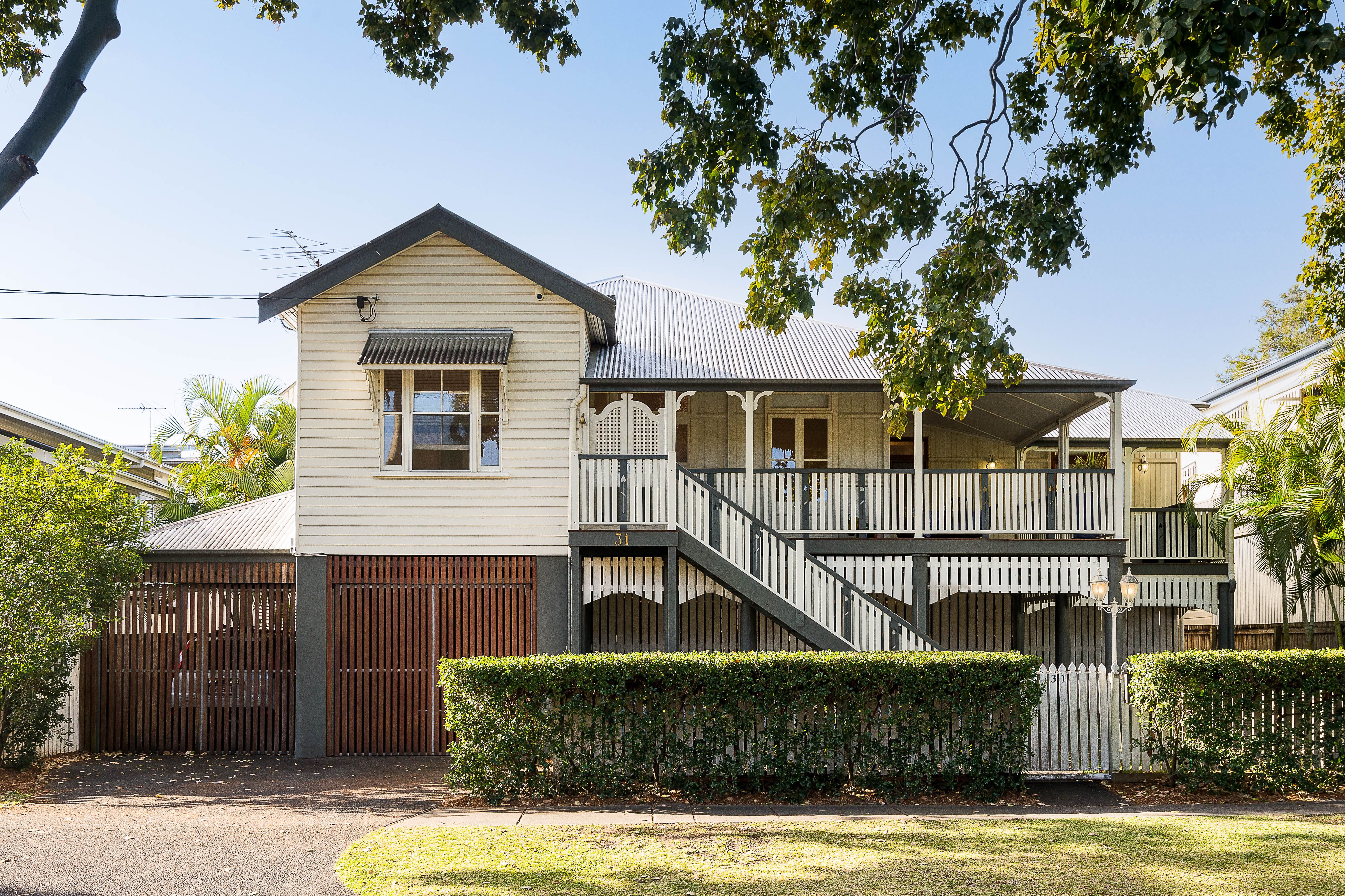 31 Orchard Street, Hawthorne QLD 4171