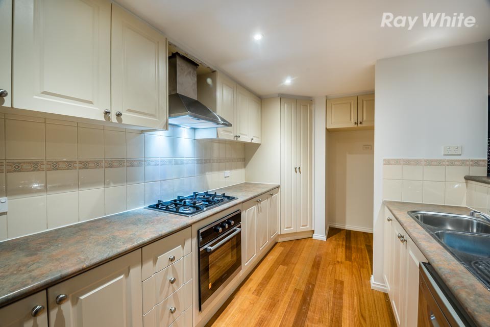 13 Oakden Drive, Bundoora, VIC 3083