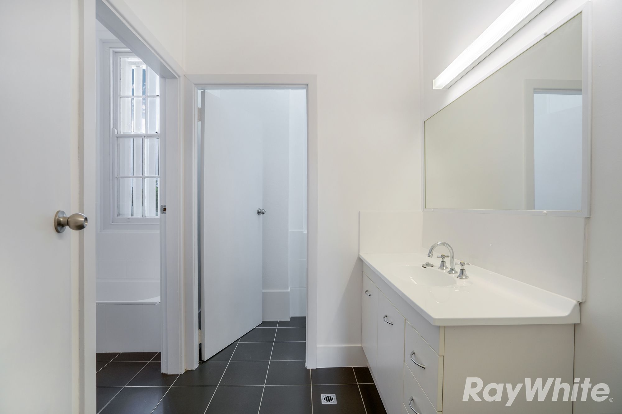 73 Cowper Street — photo 10 of 30