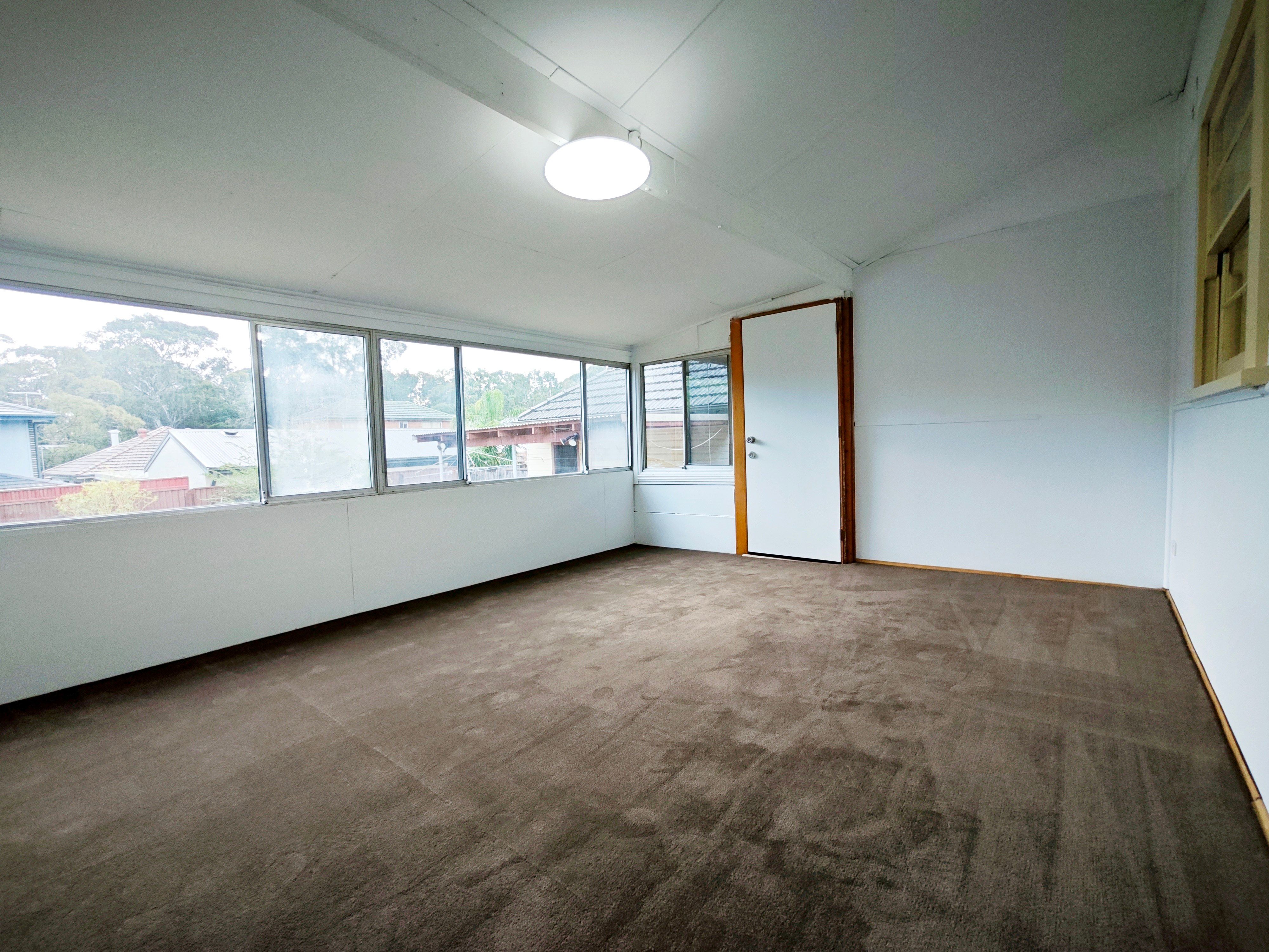 47 Graham Road — photo 3 of 12
