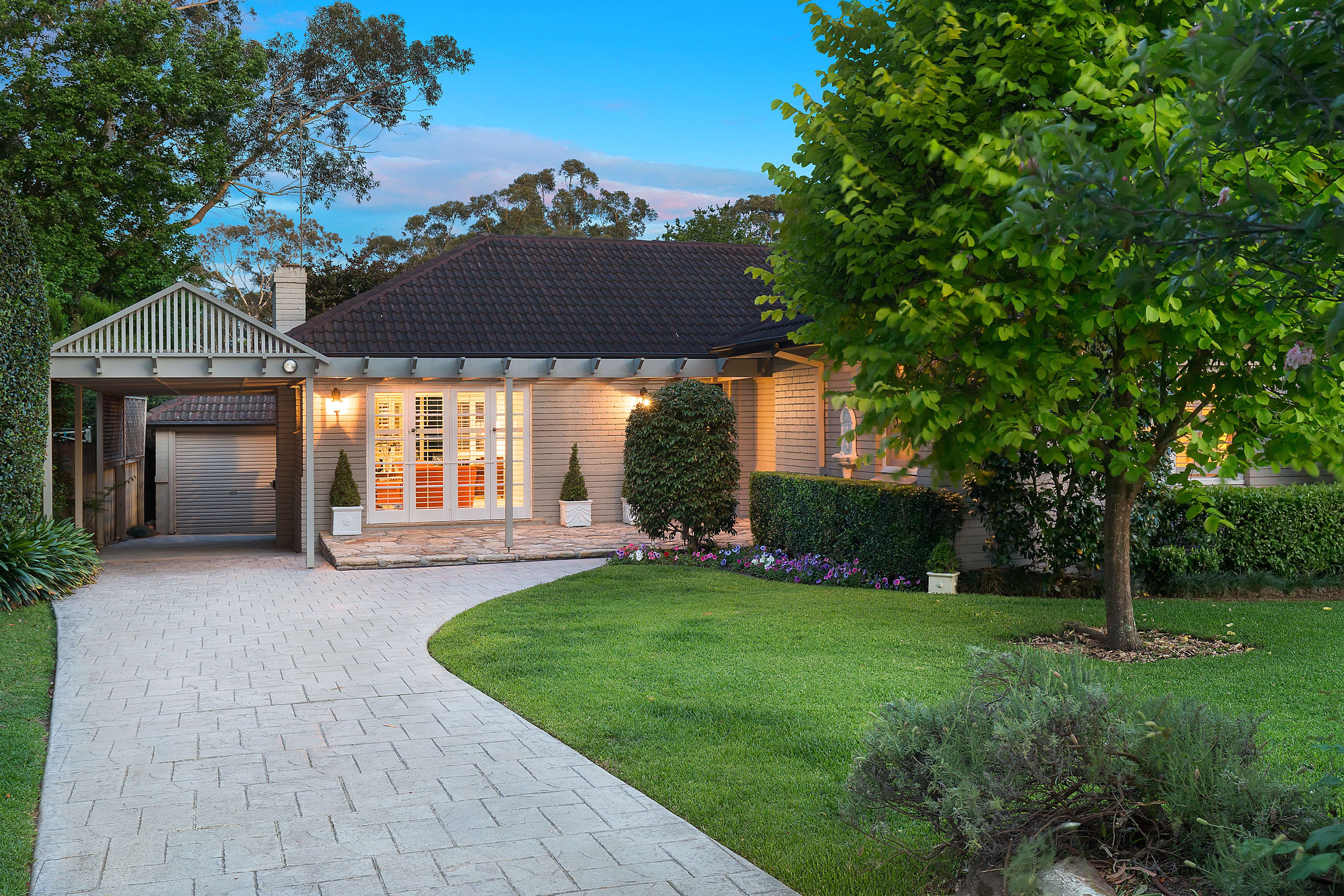 130 Livingstone Avenue, Pymble NSW 2073