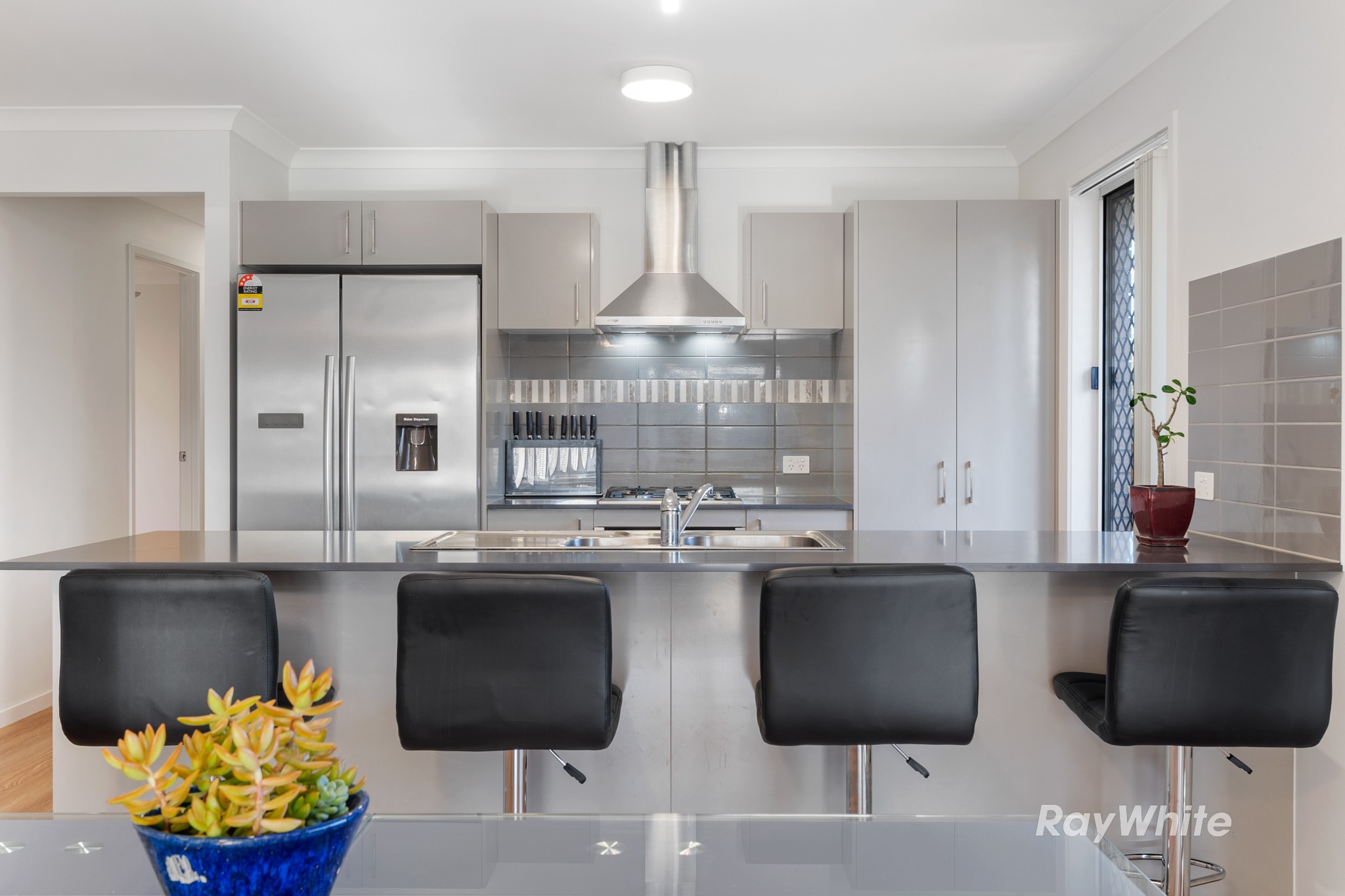 2 Wang Street, Park Ridge, QLD 4125