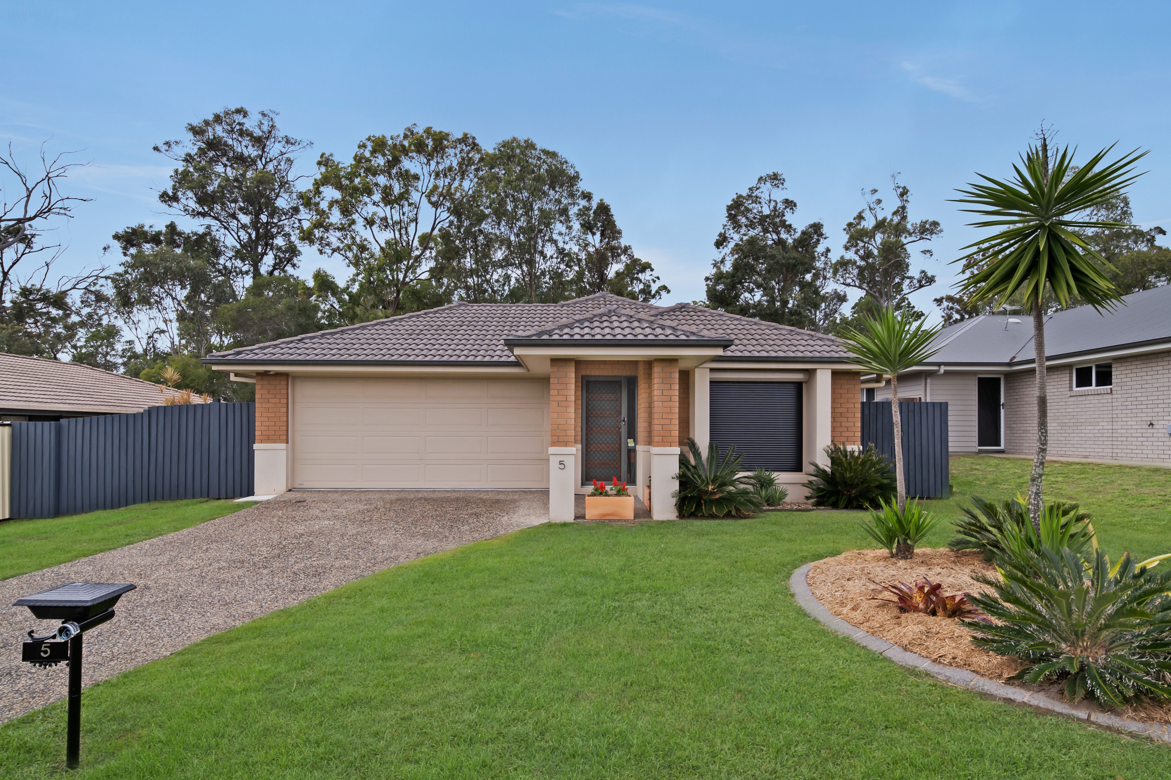 5 Lorikeet Way, Crestmead, QLD 4132