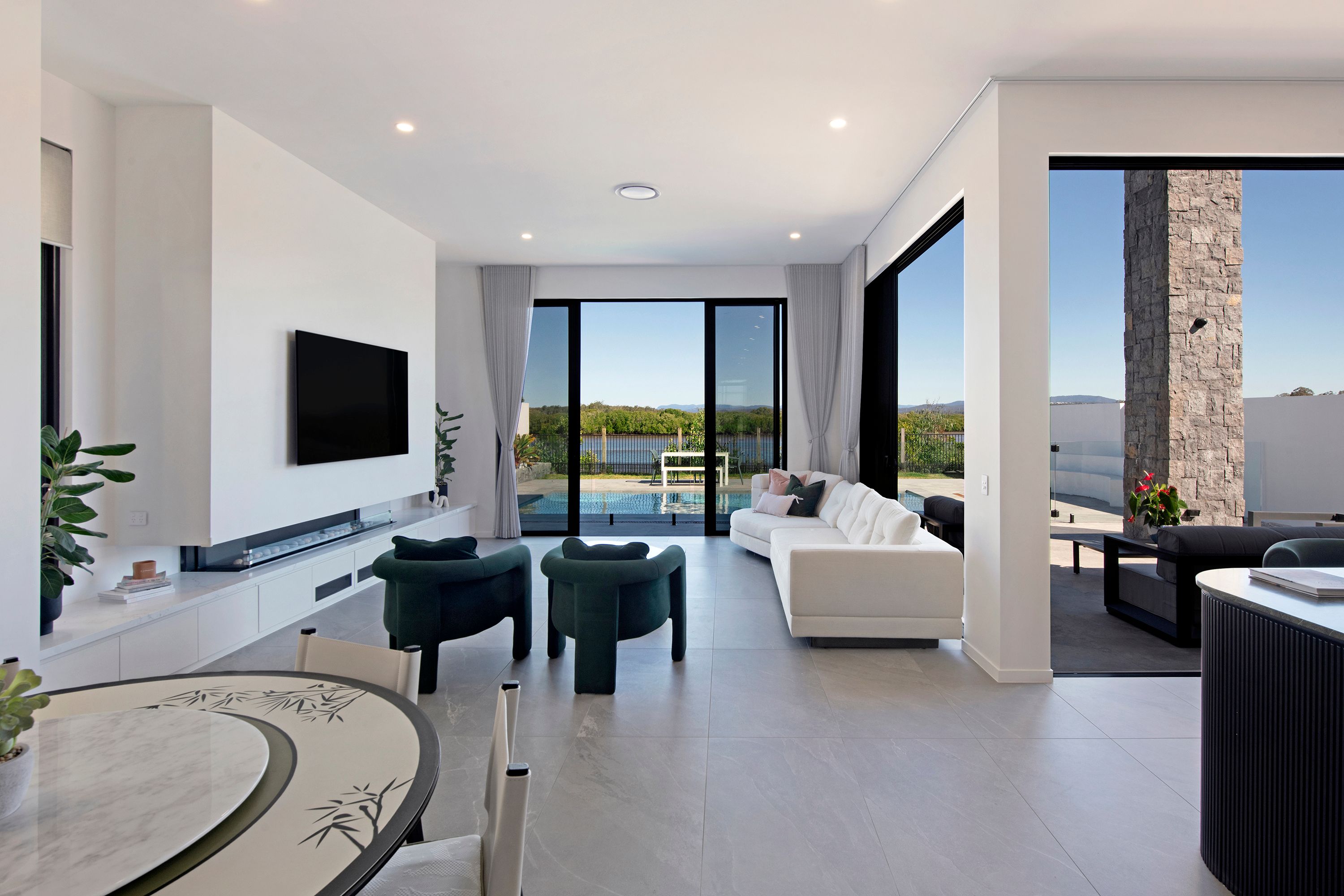 21 Lake Serenity Boulevard — photo 9 of 30