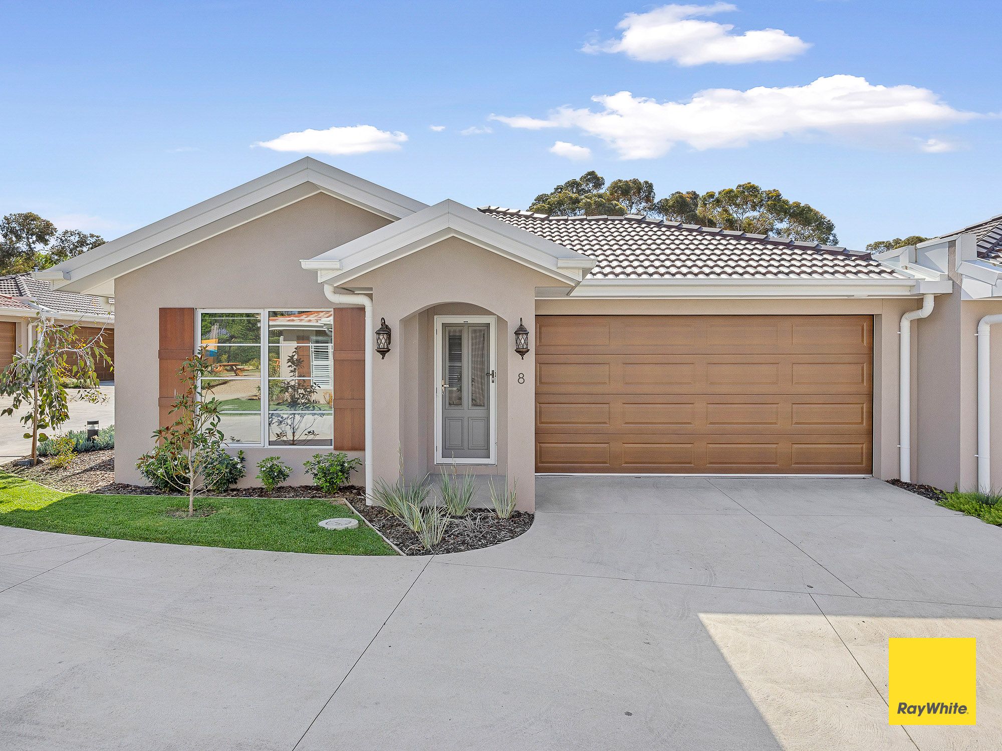 8/22 Chum Street — photo from Ray White Bendigo