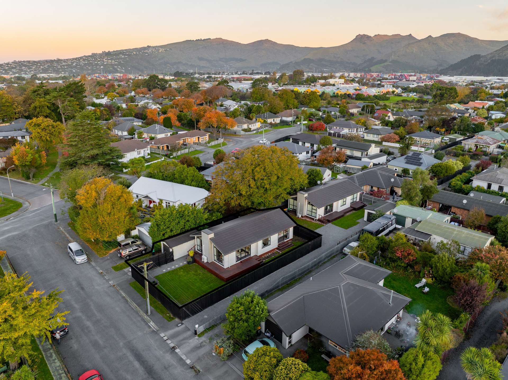 28 & 28 A Tavender Street photo 0