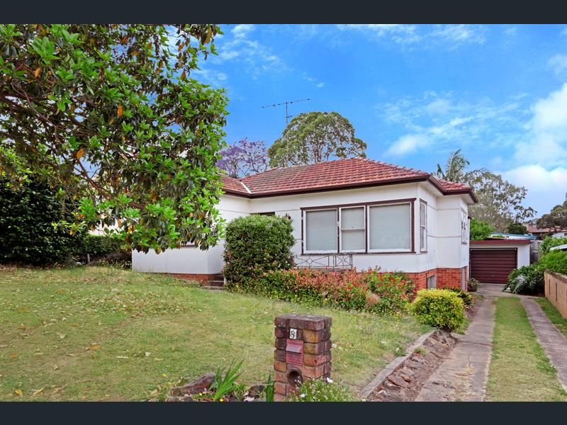 8 Moombara Avenue, Peakhurst, NSW 2210