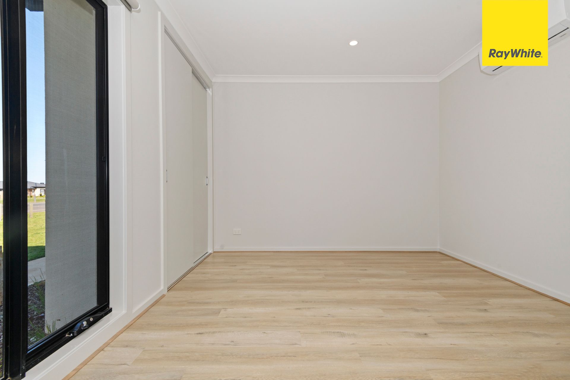 12 Mcgrath Way, Rockbank, VIC 3335