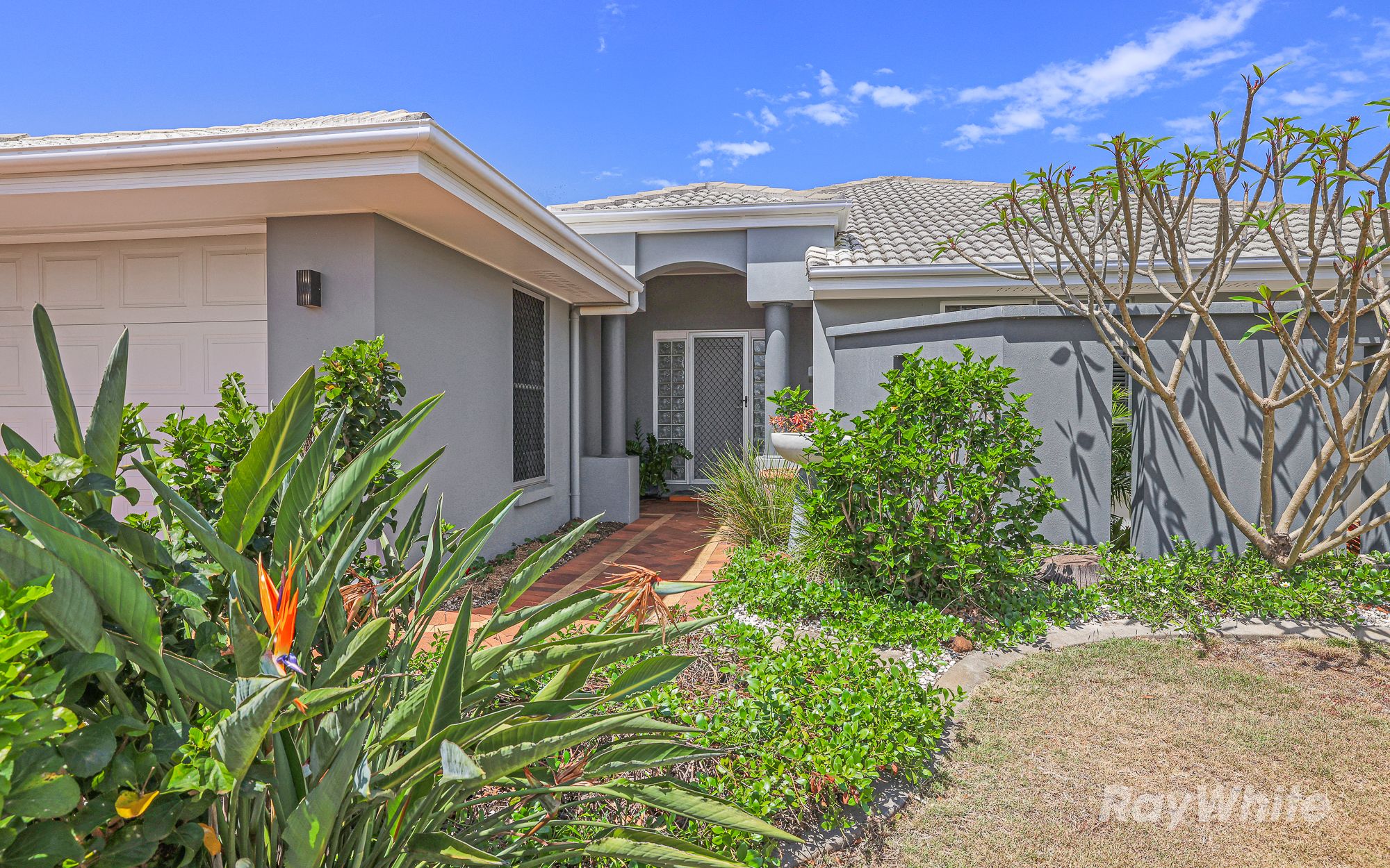 230 Barolin Esplanade, Coral Cove, QLD 4670