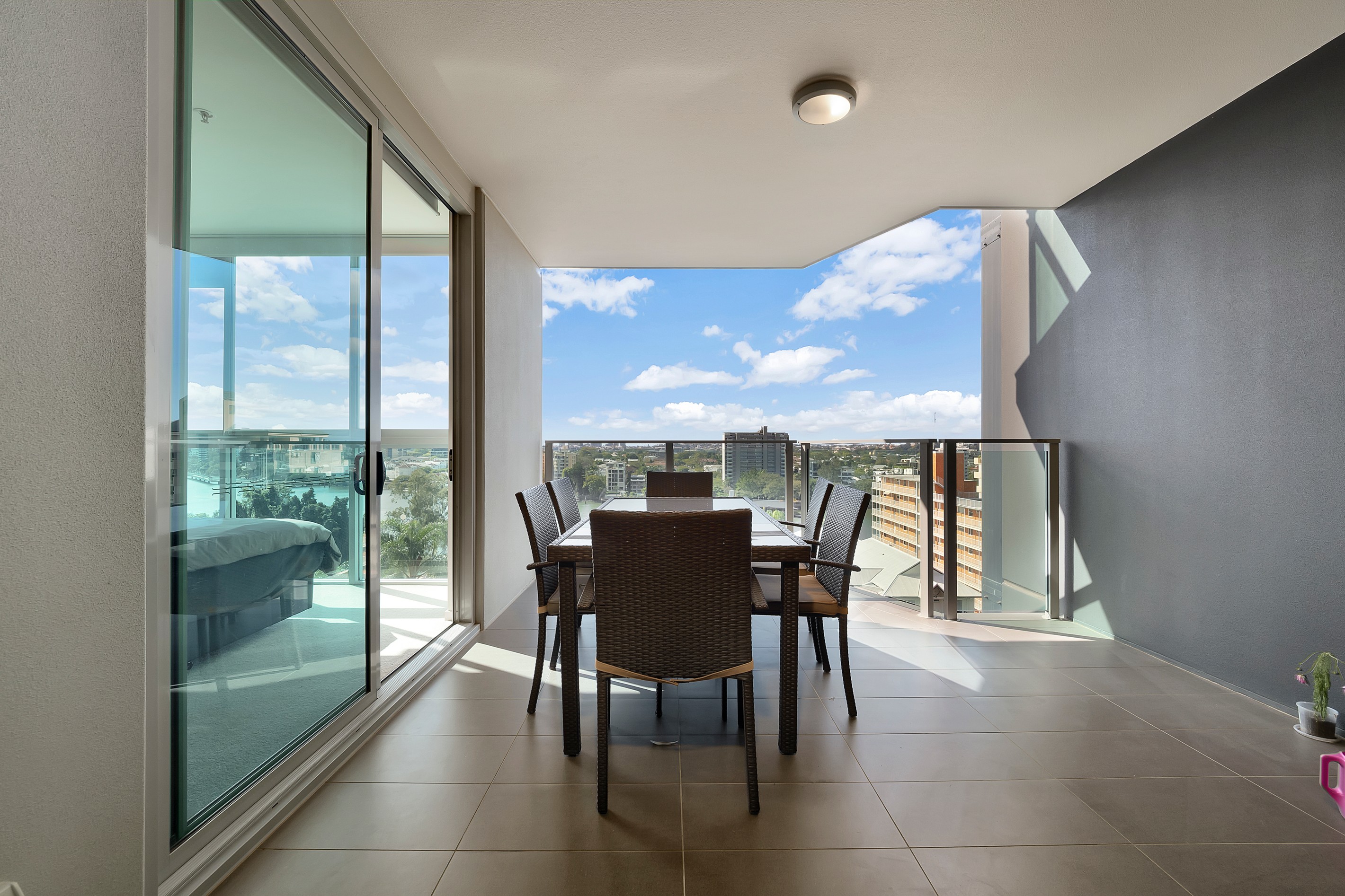 409/18 Thorn Street, Kangaroo Point, QLD 4169