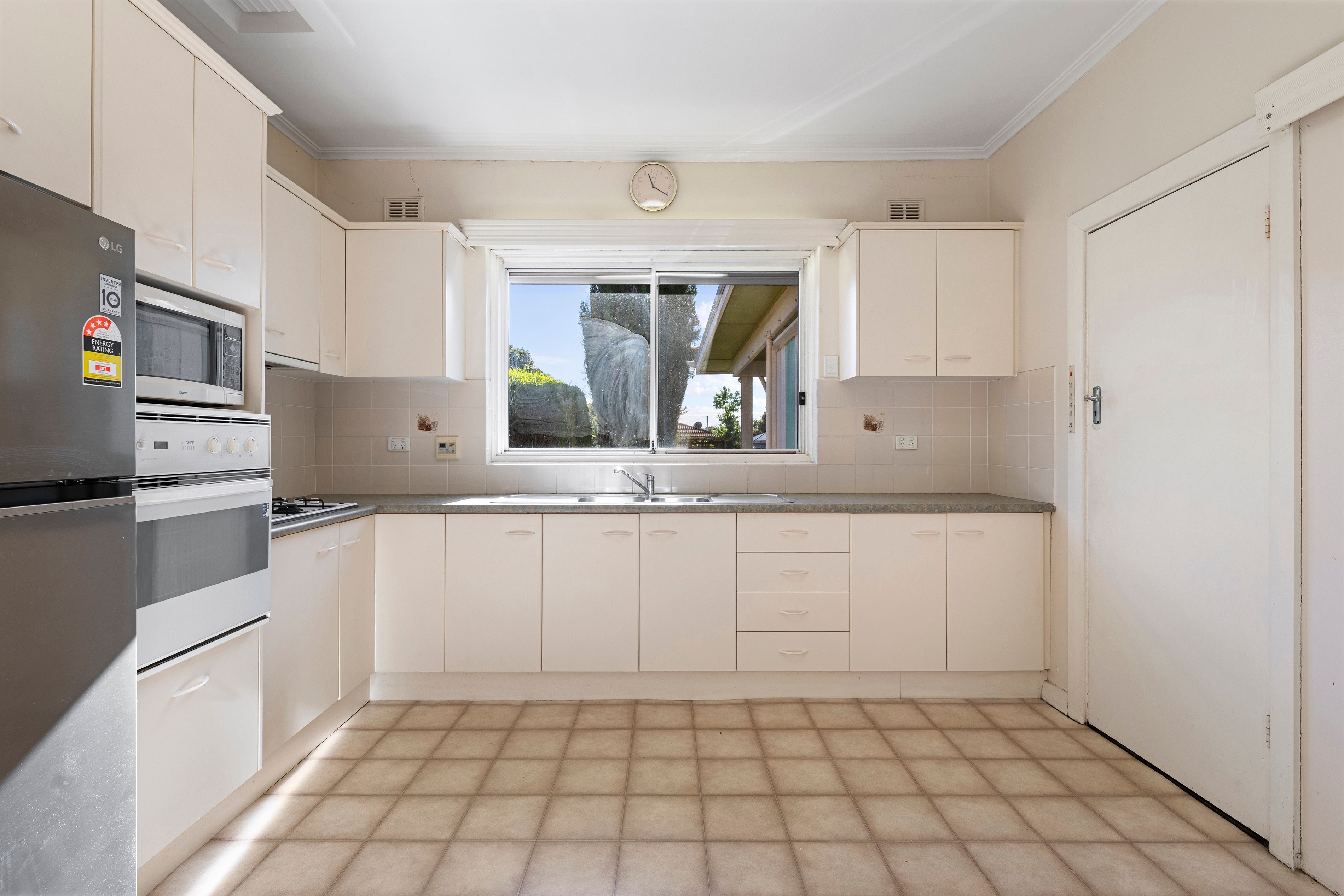 13 Eversley Avenue — photo 12 of 26
