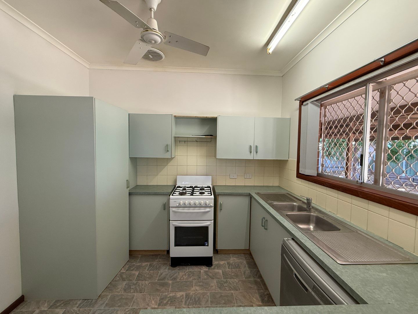 9 Rodgers Way, Nickol, WA 6714