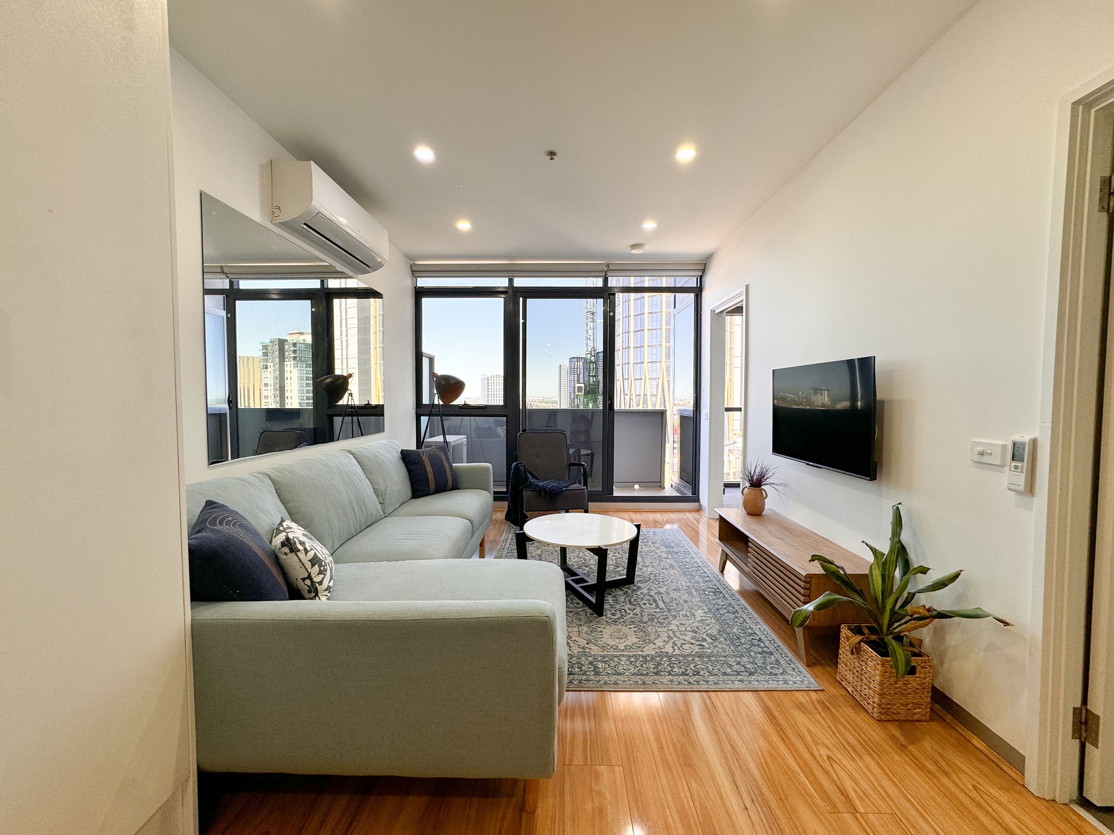 1404/109 Clarendon Street, Southbank, VIC 3006