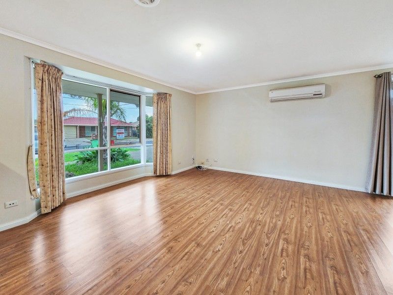 25 Coolabah Crescent — photo 7 of 15