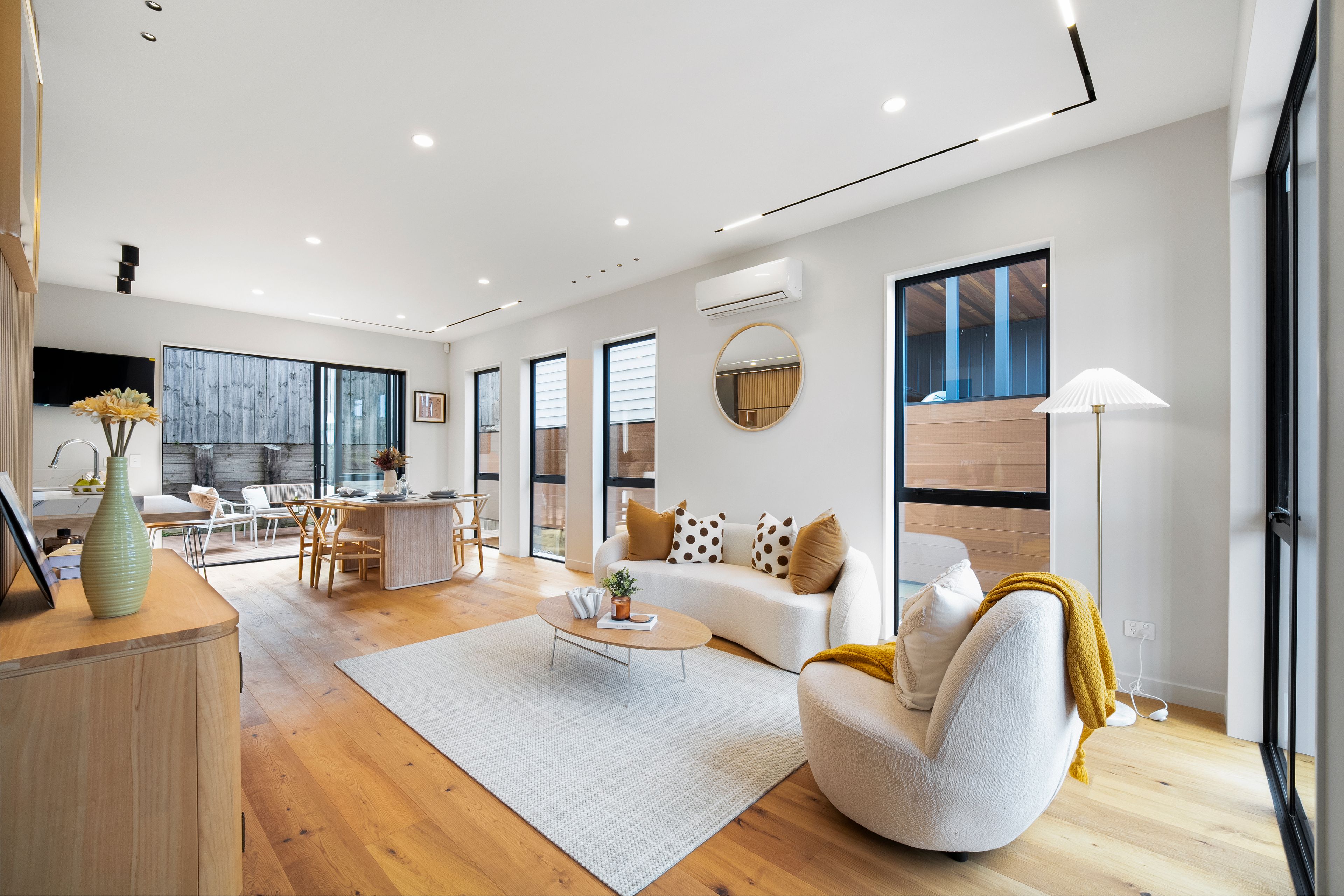 8/8 Park Rise, Campbells Bay, North Shore City