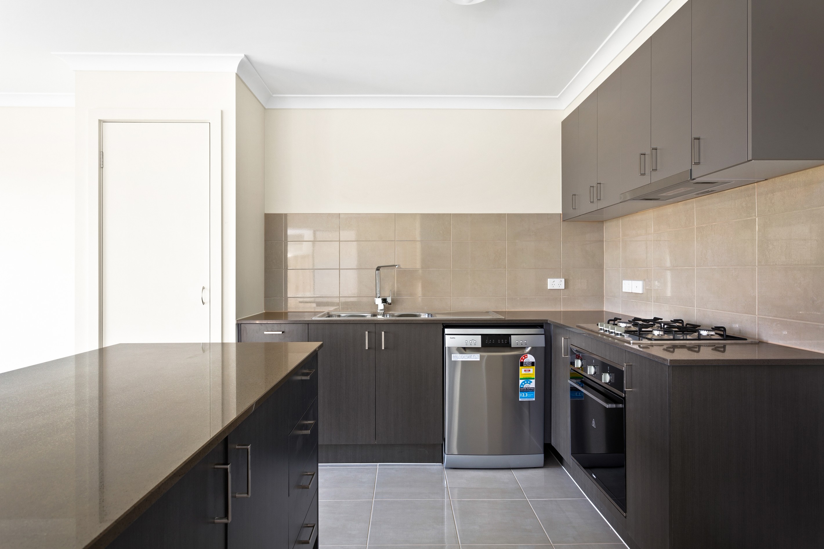 25 Orleana Way, Clyde North, VIC 3978