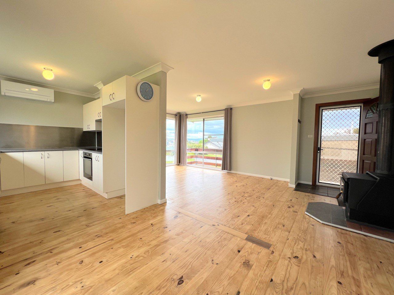 28 Jones Street — photo 4 of 12